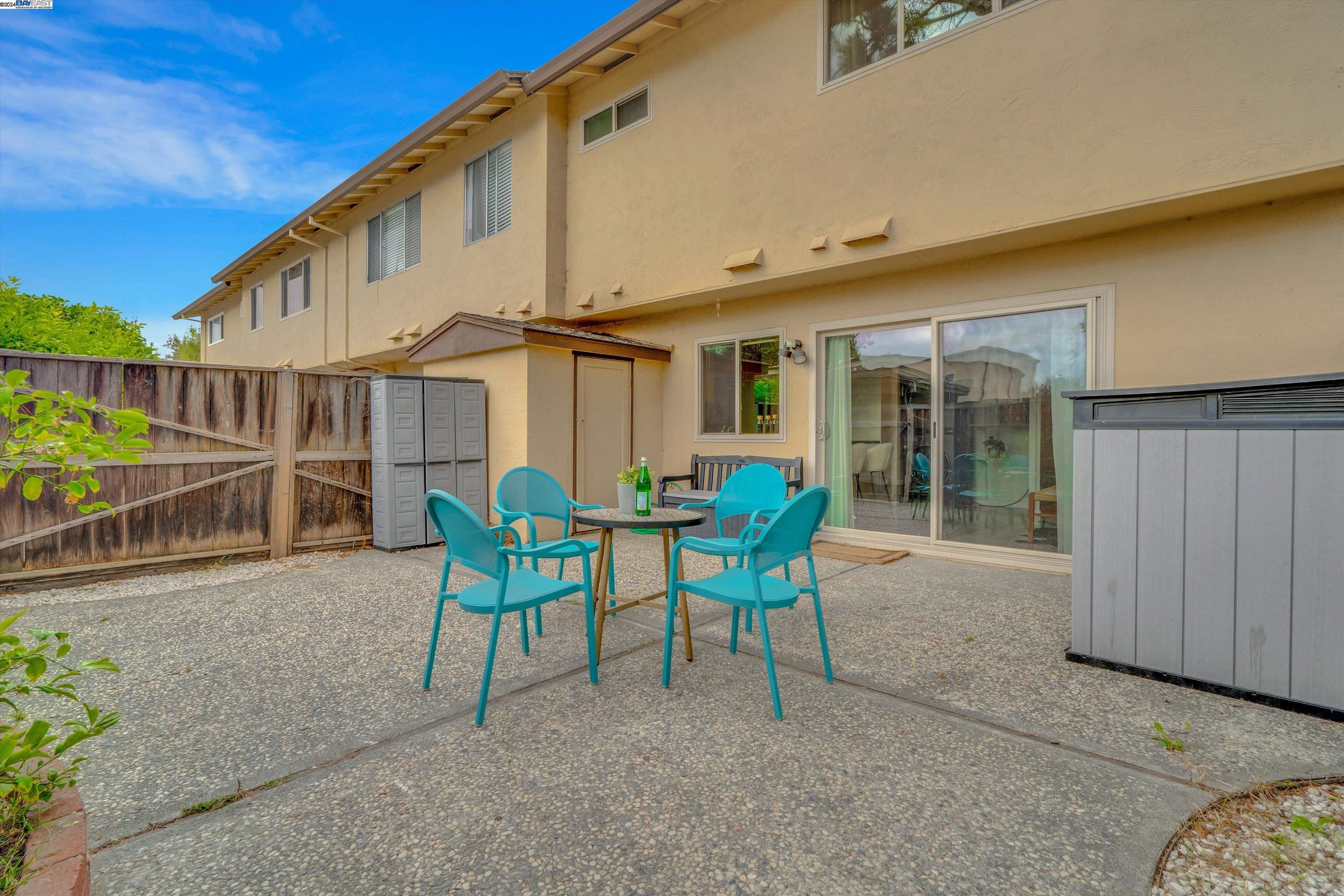 27517 Stromberg Ct