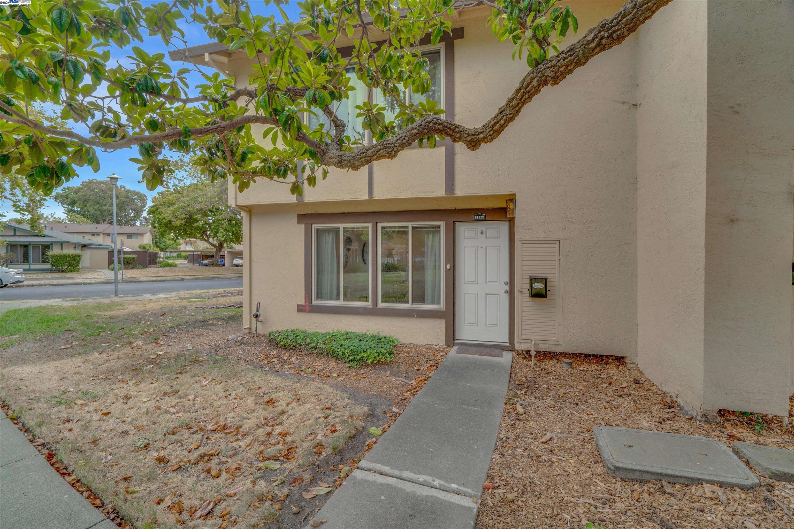 27517 Stromberg Ct