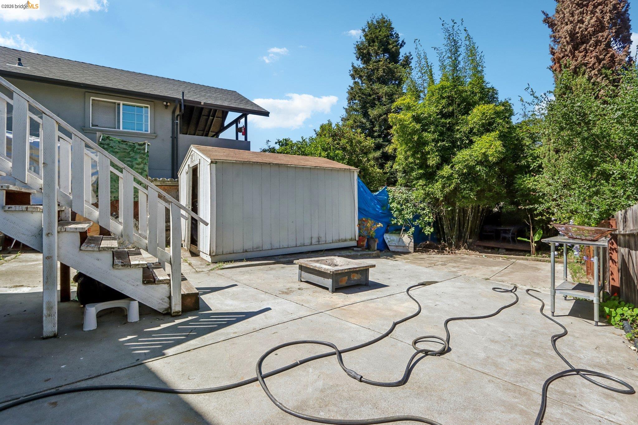5081 Congress Ave