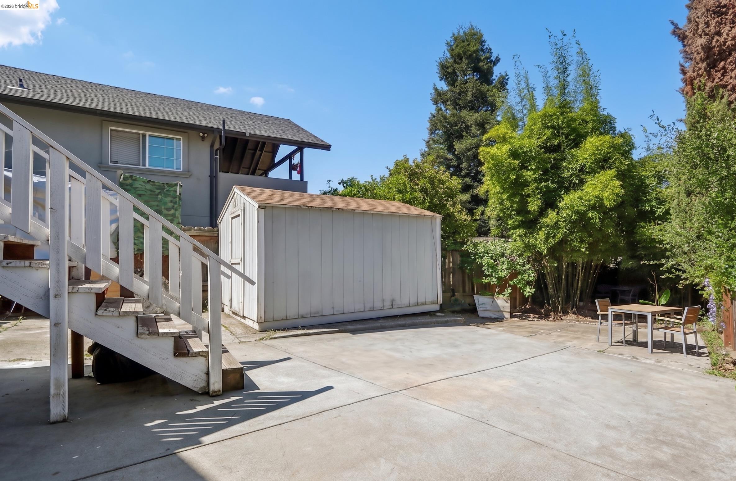 5081 Congress Ave