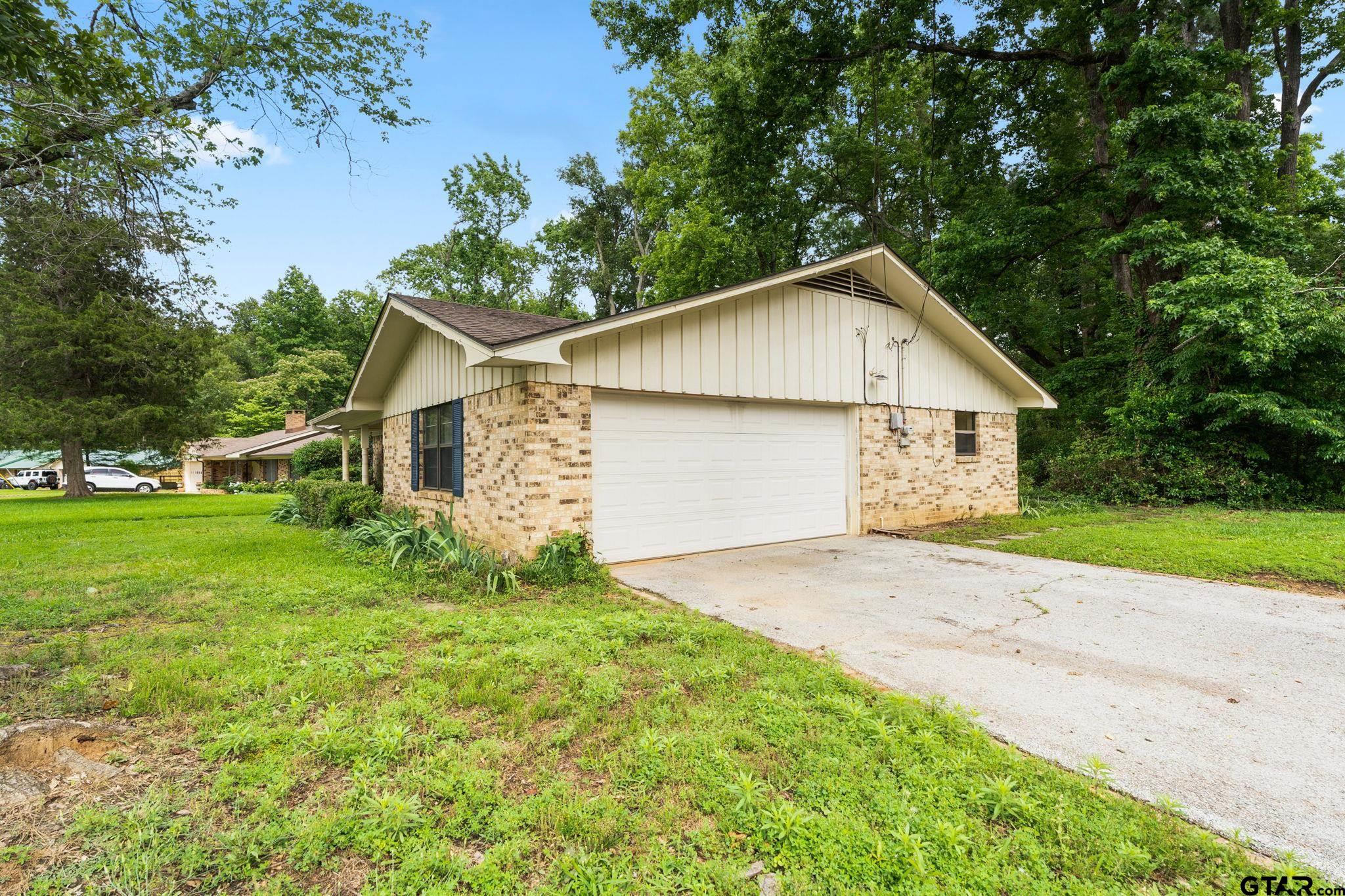 1834 Sampson Drive