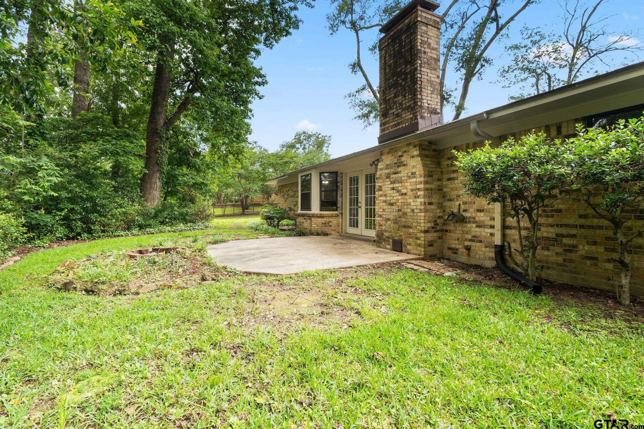 1834 Sampson Drive