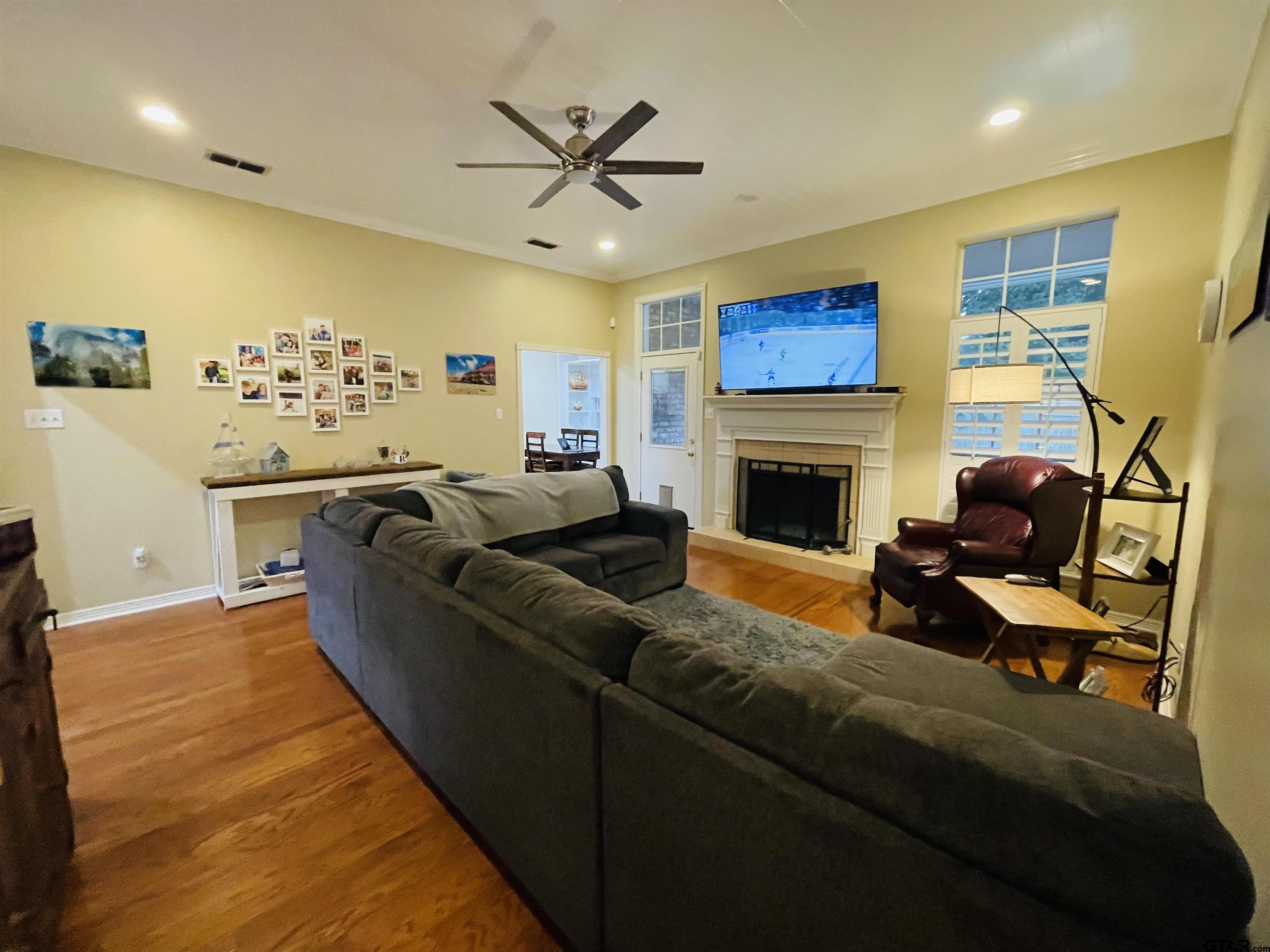 519 Charmwood Dr.