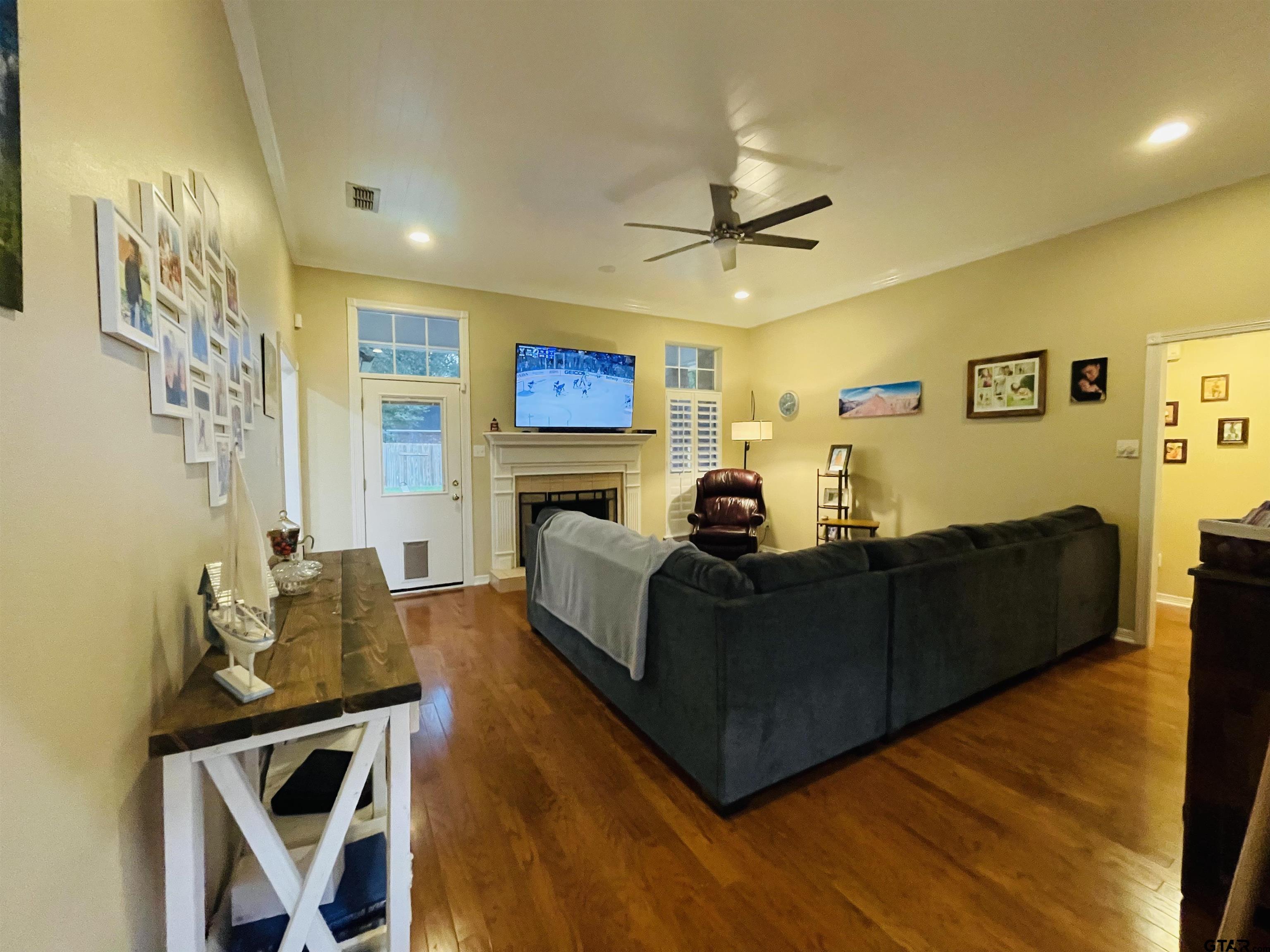519 Charmwood Dr.