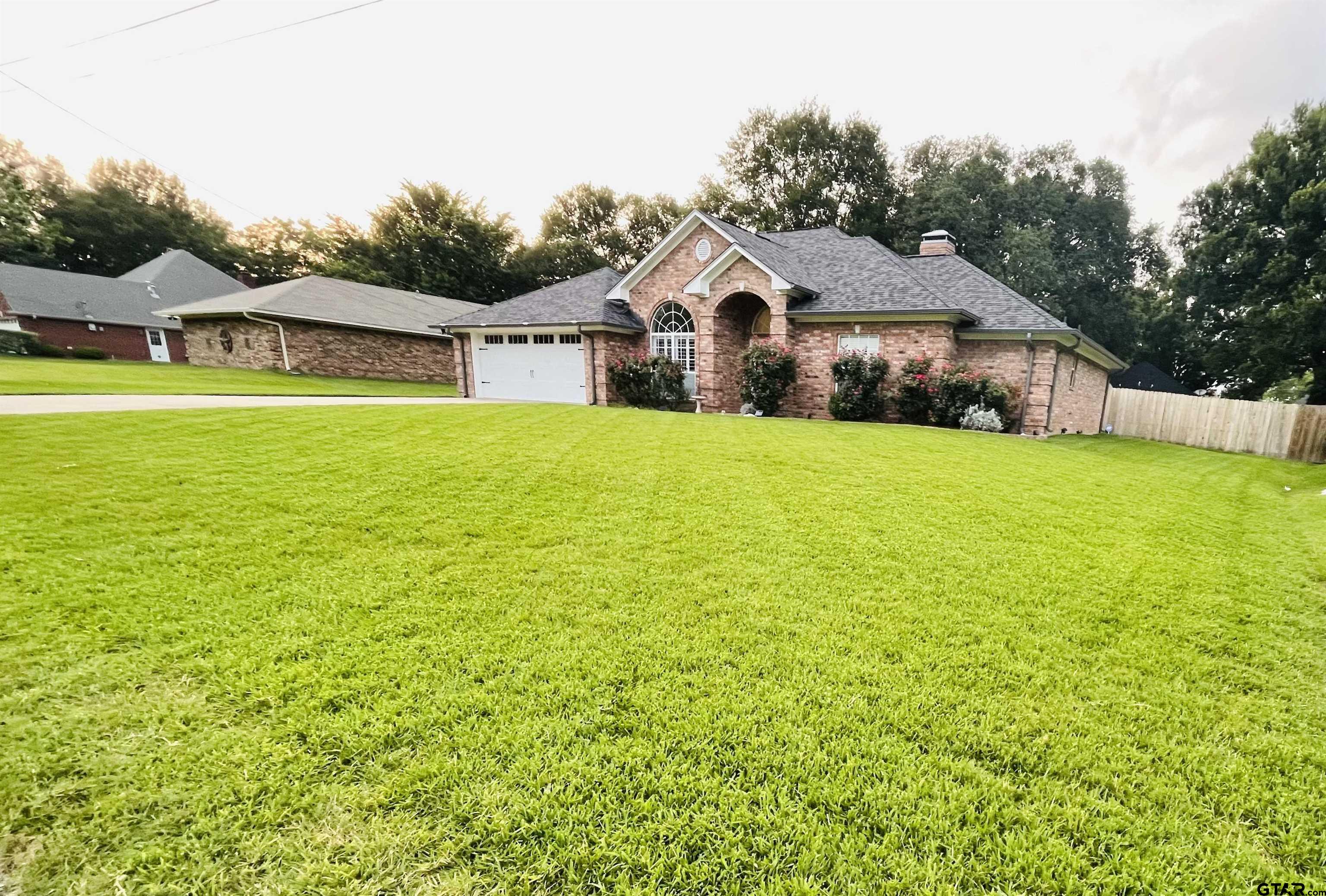 519 Charmwood Dr.
