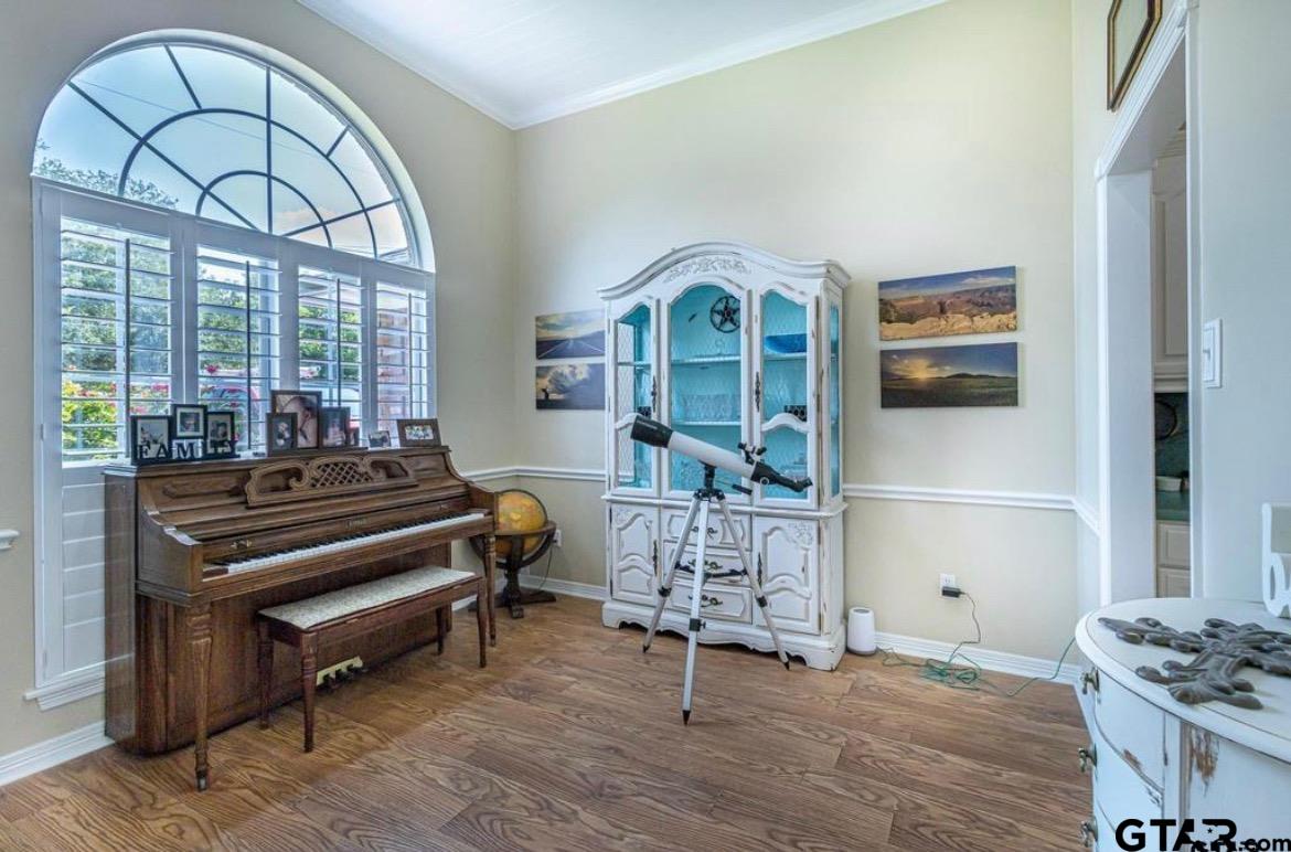 519 Charmwood Dr.