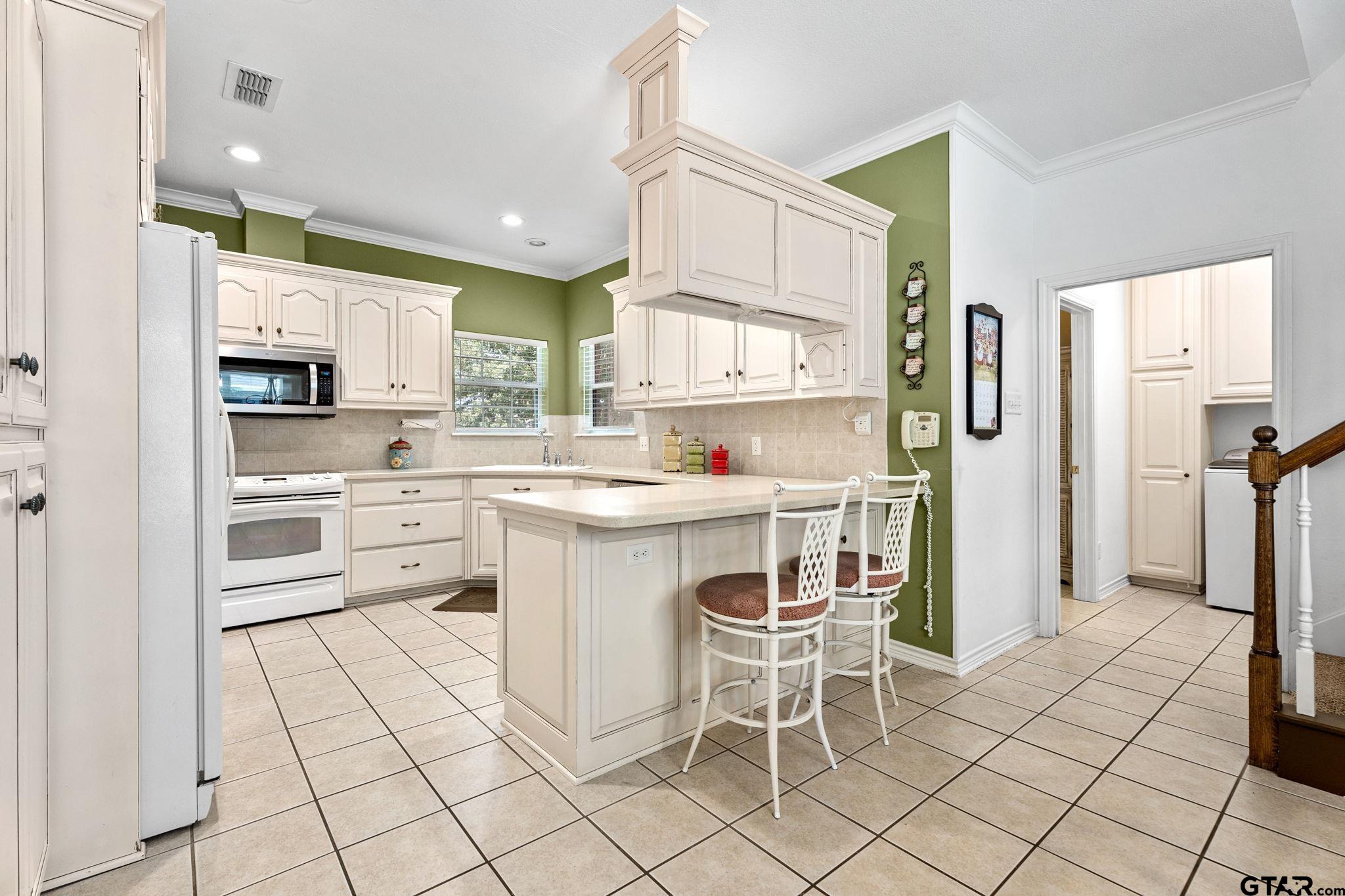 4013 Chapel Court