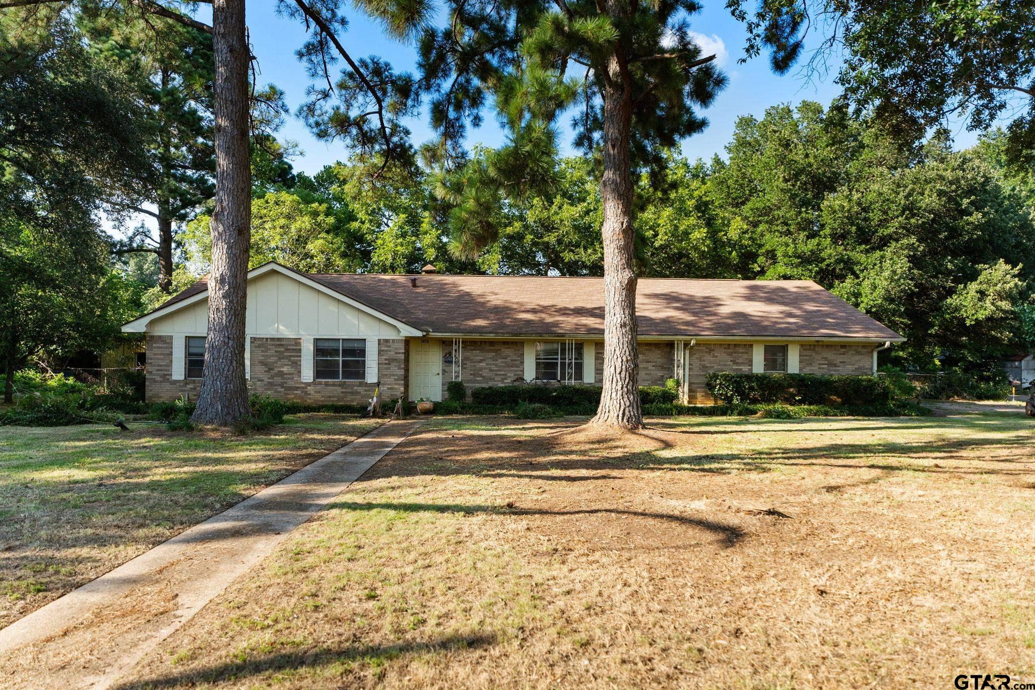 1507 W Duval St.