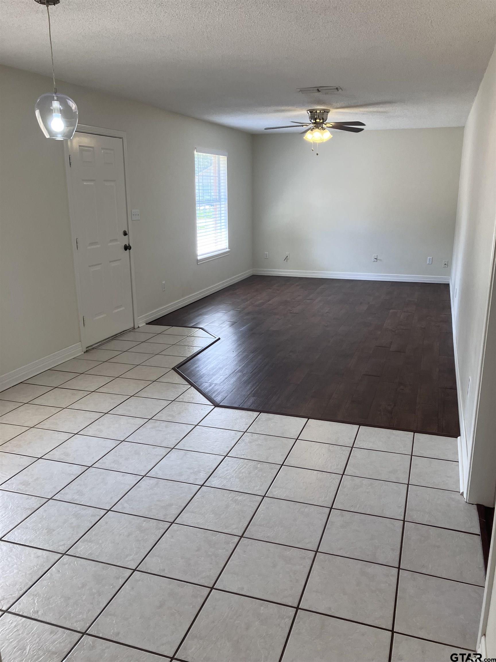 208 Summerset Ct.