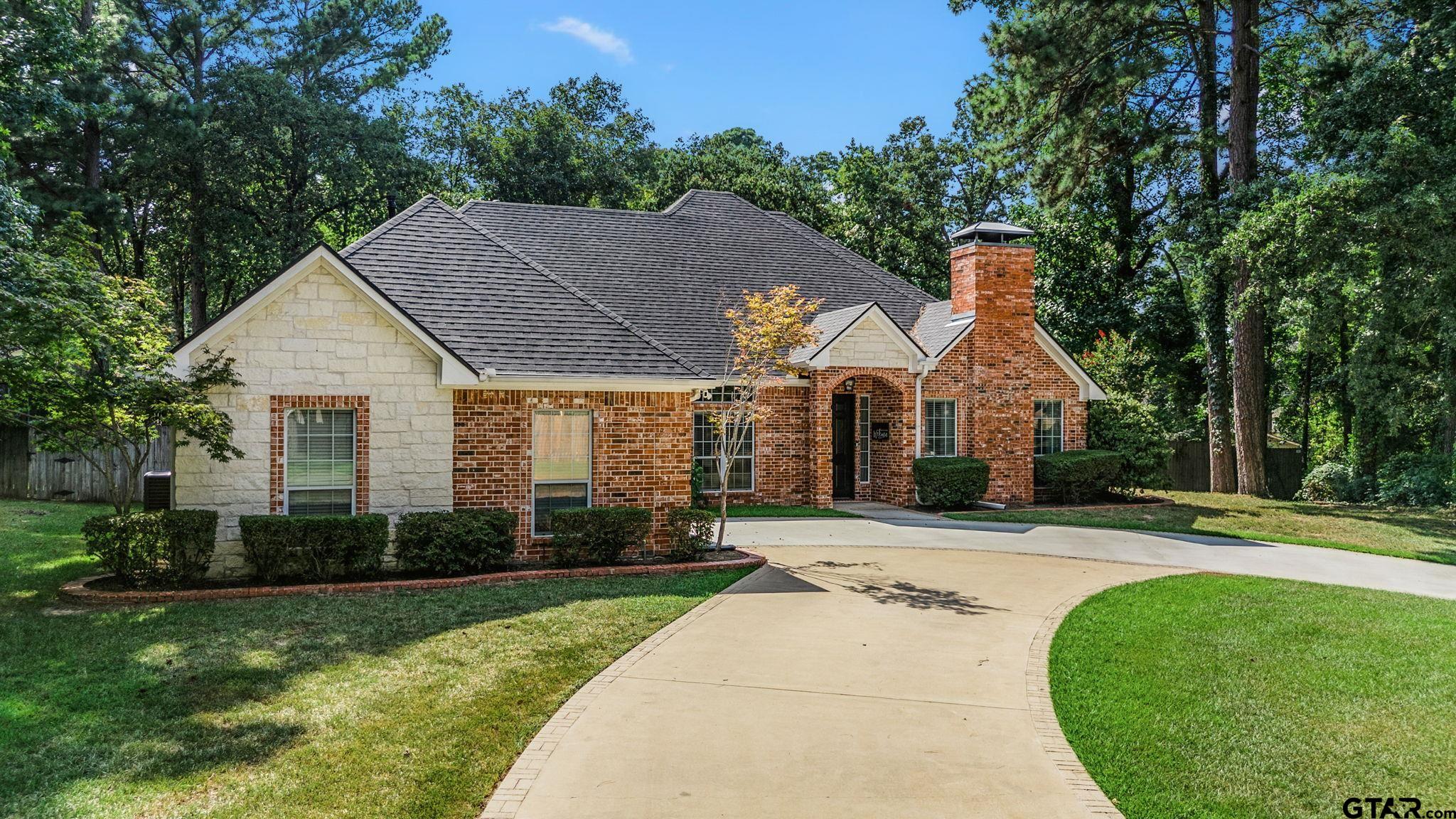 9136 Chisholm TRL