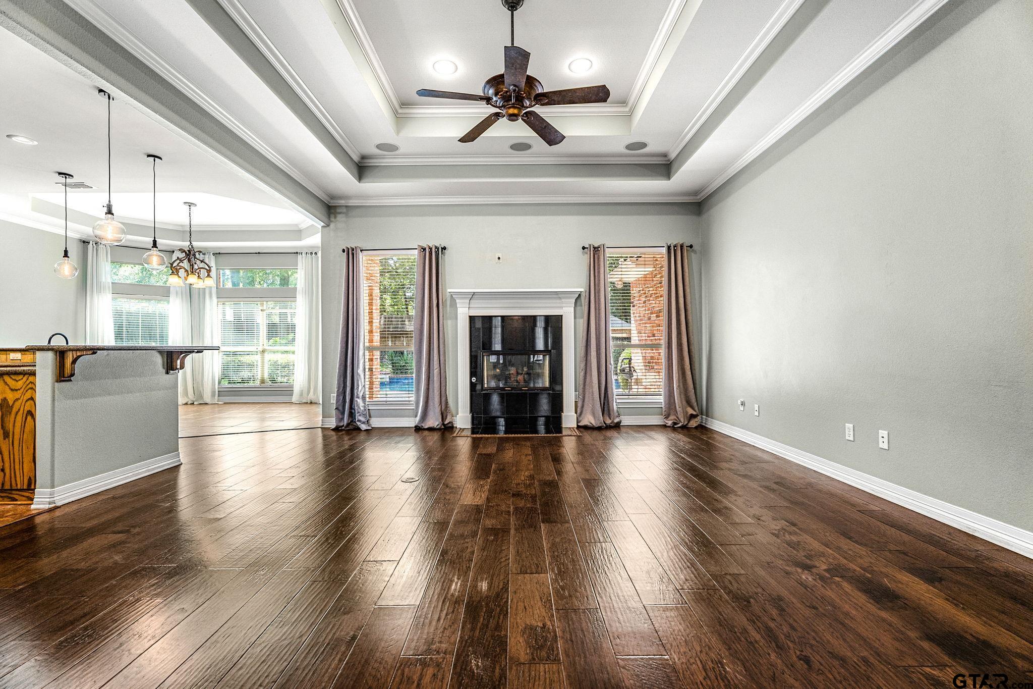9136 Chisholm TRL