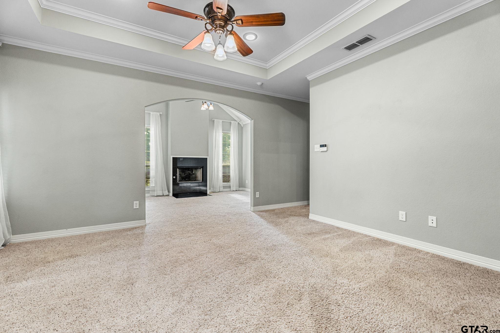9136 Chisholm TRL