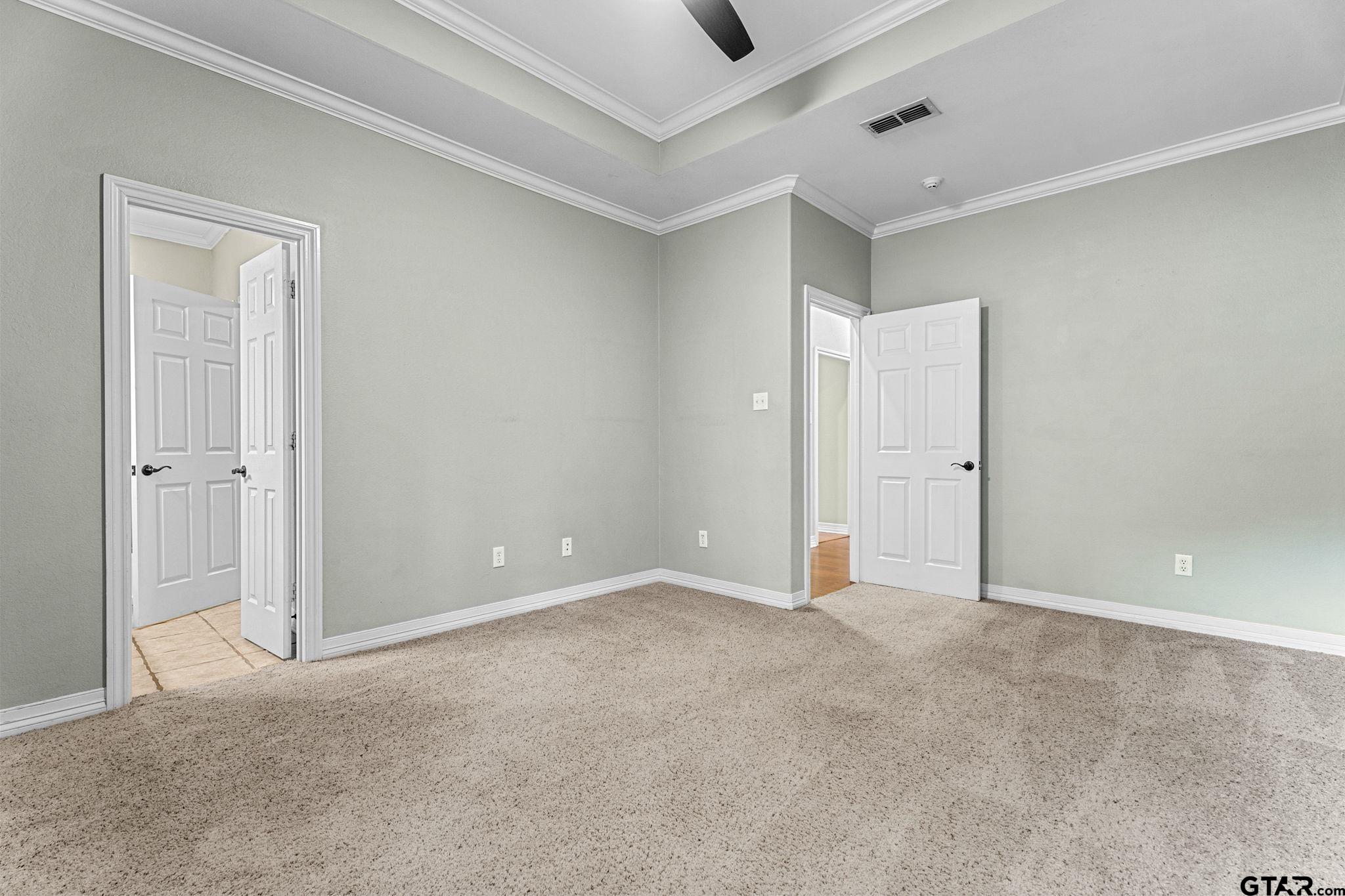 9136 Chisholm TRL
