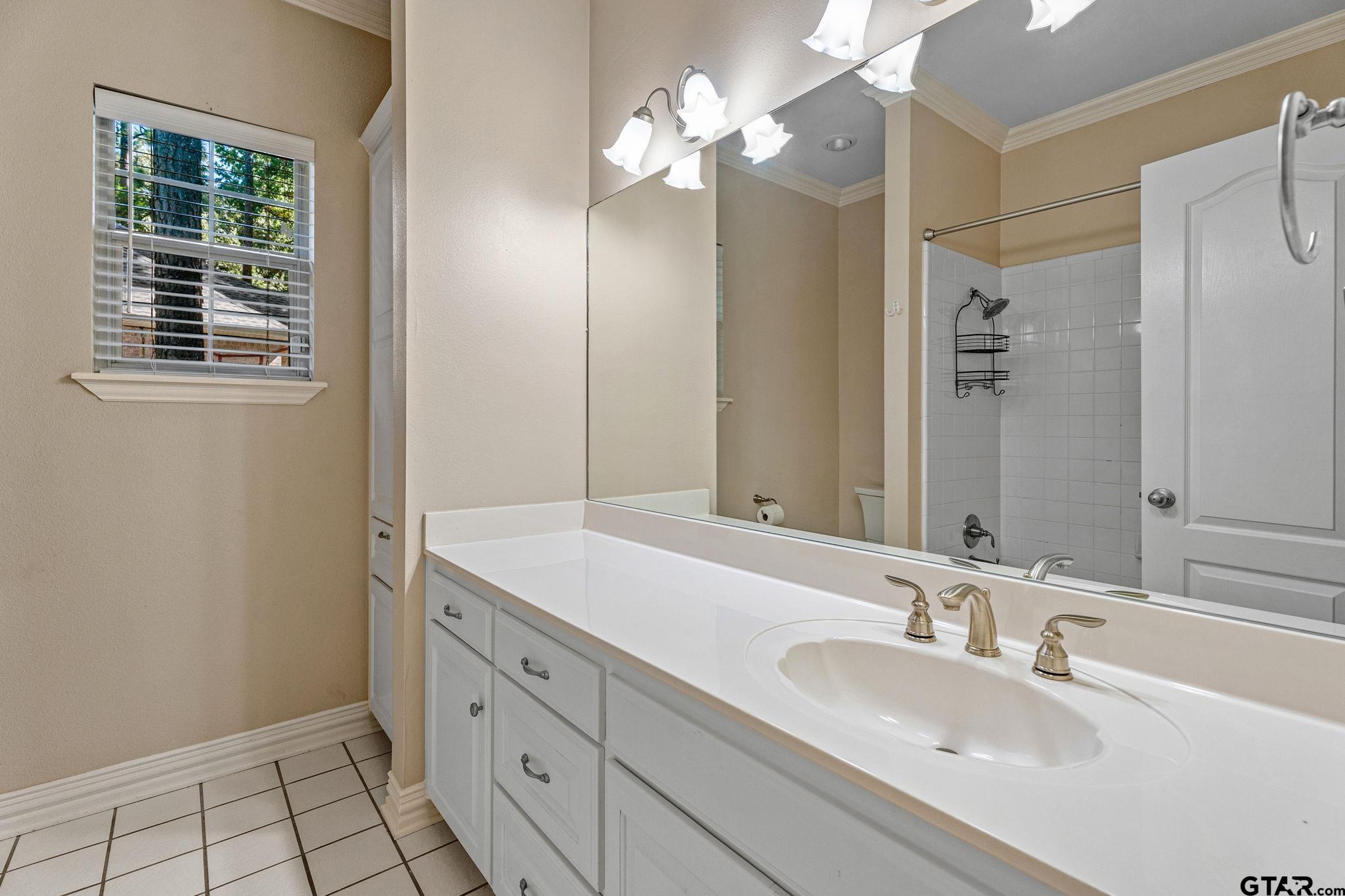 3618 Flagstone Dr.