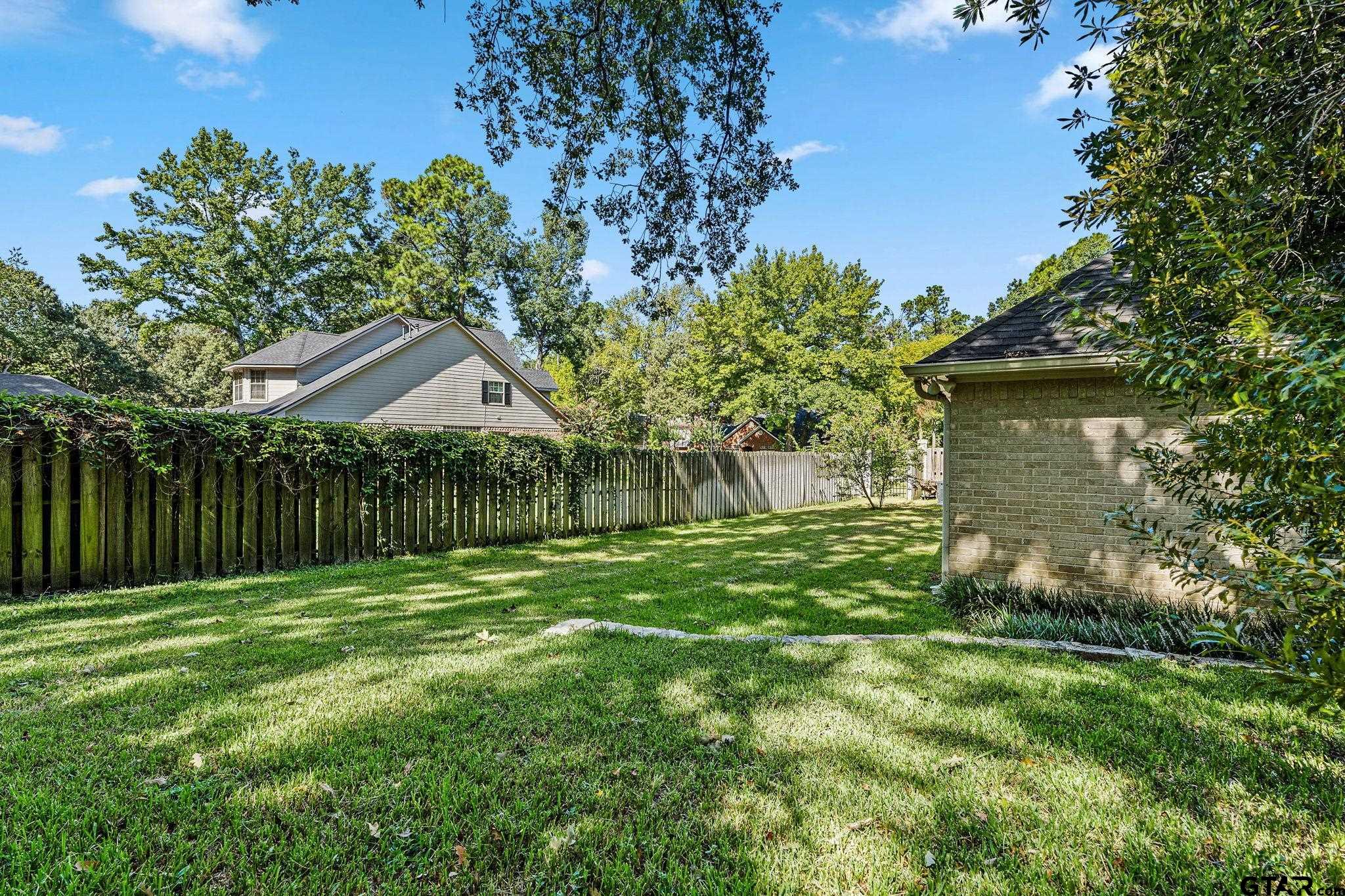 3618 Flagstone Dr.
