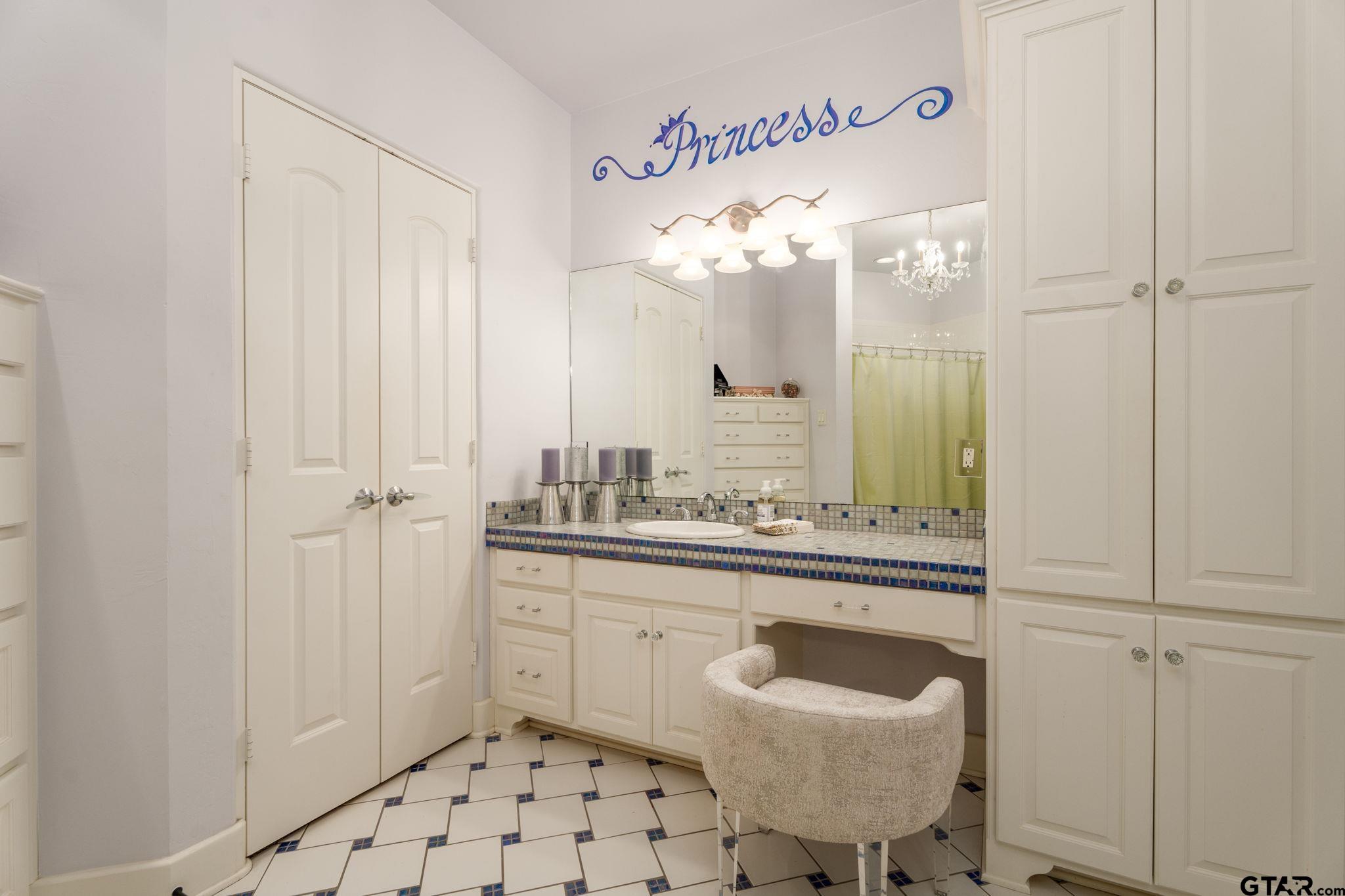 3872 Brighton Creek Circle