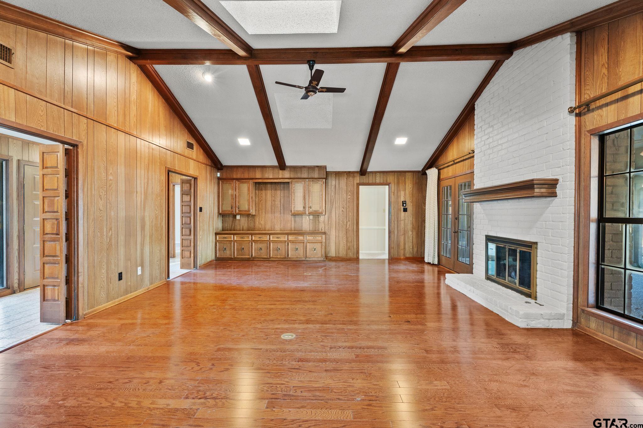 3918 Post Oak Rd.