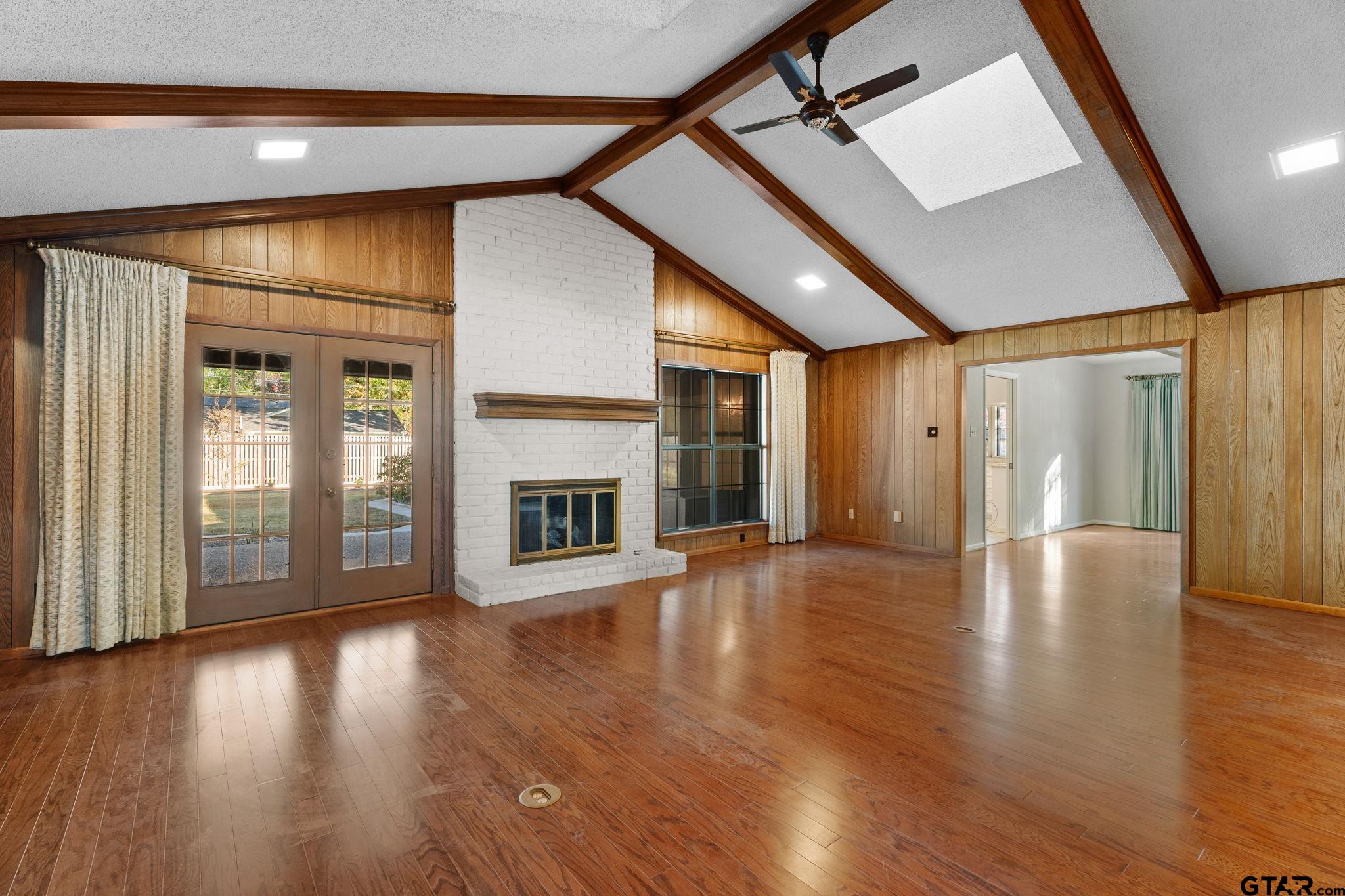 3918 Post Oak Rd.