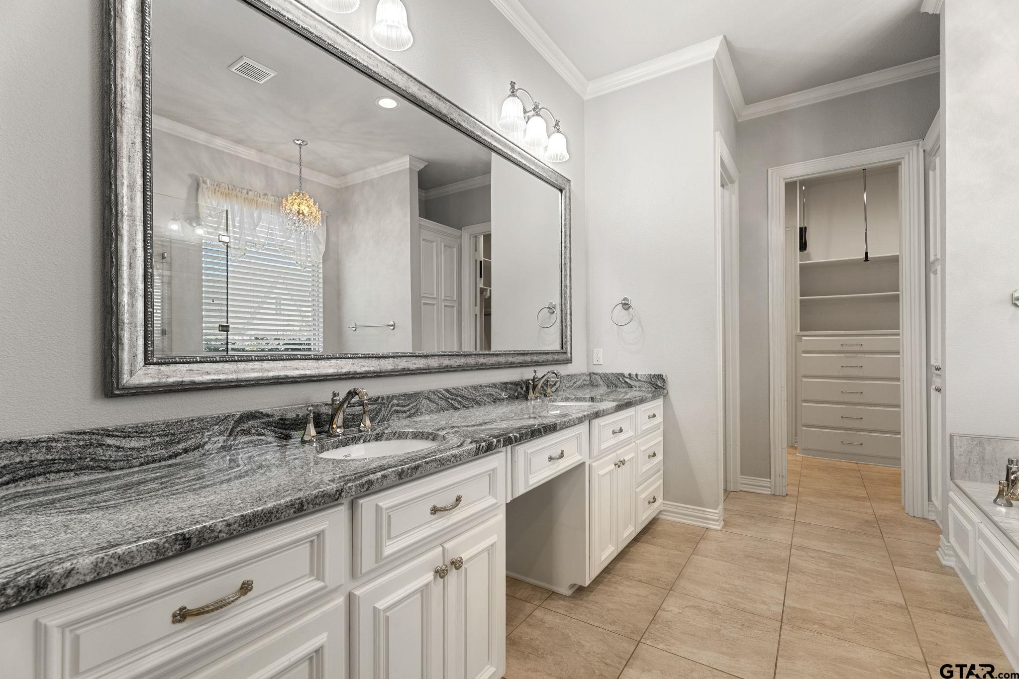 745 Esperanza PL