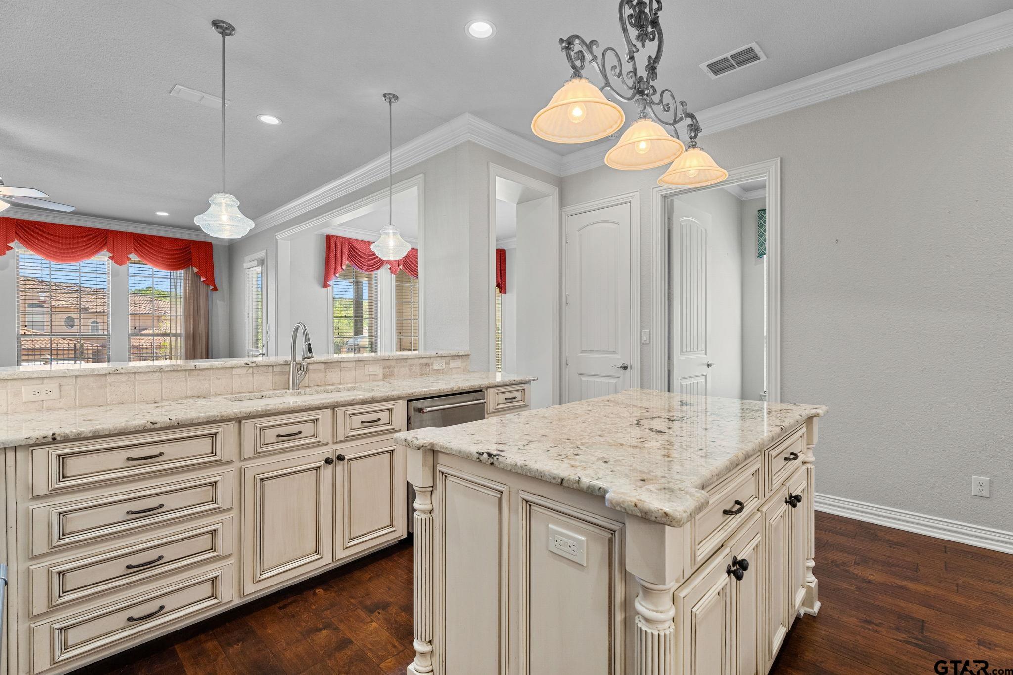 745 Esperanza PL