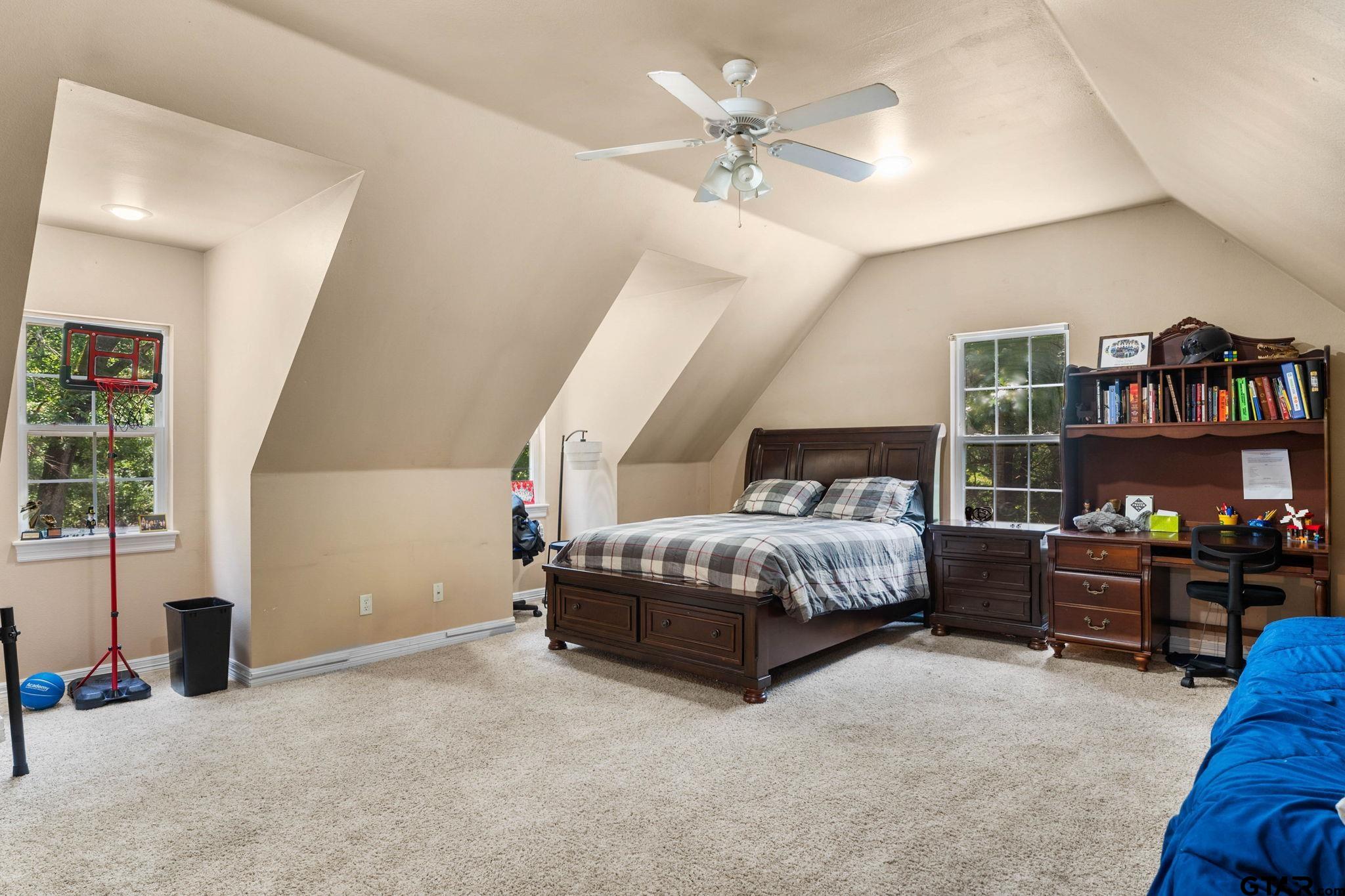 3631 River Oaks Court