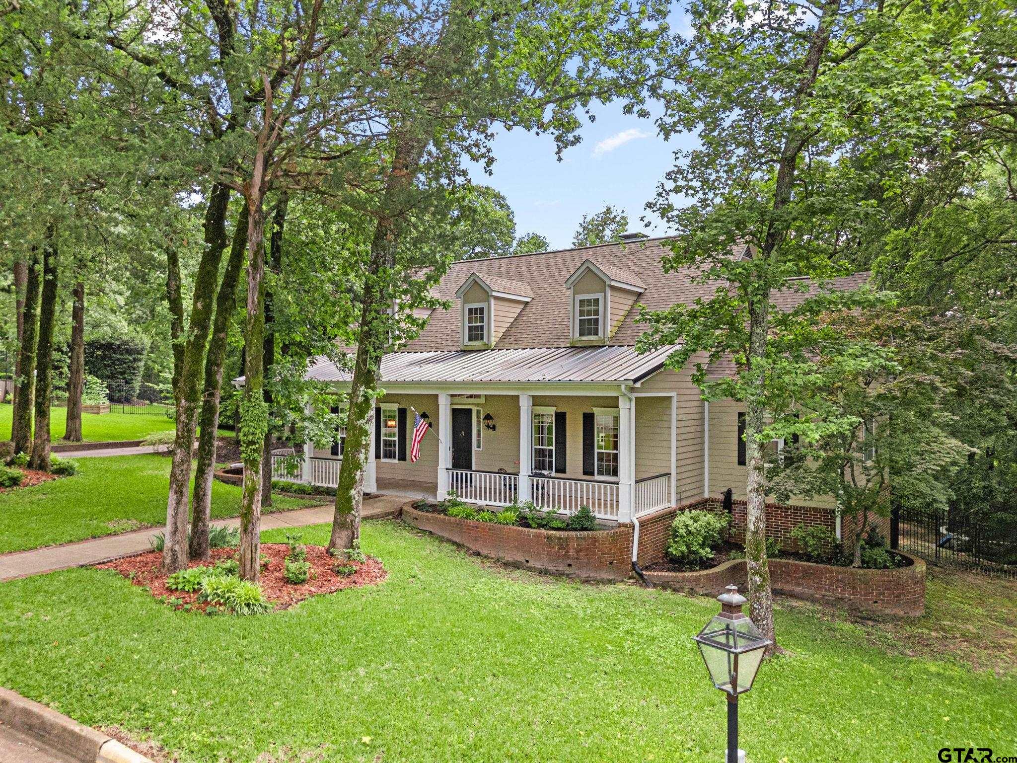 3631 River Oaks Court