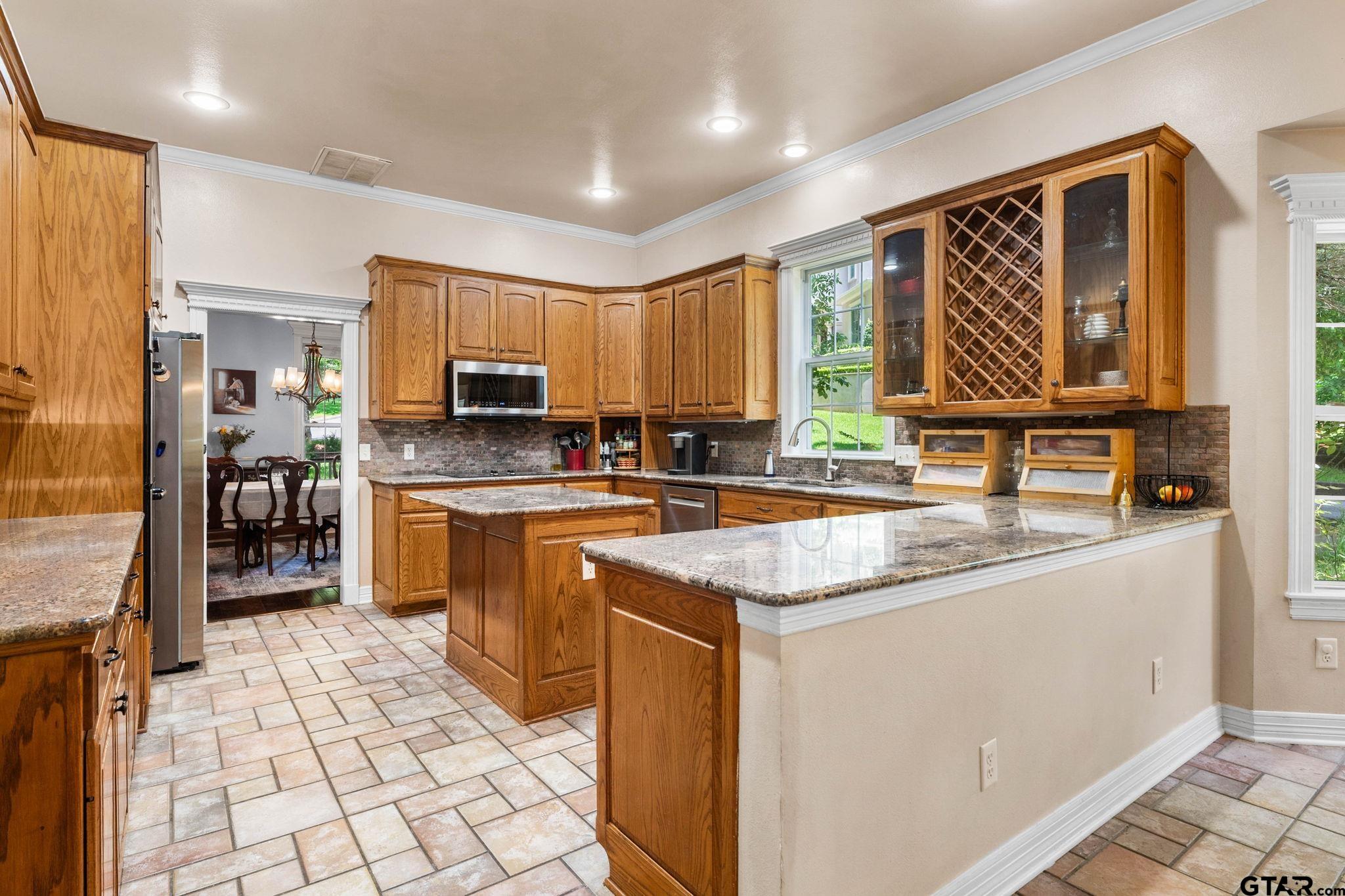3631 River Oaks Court