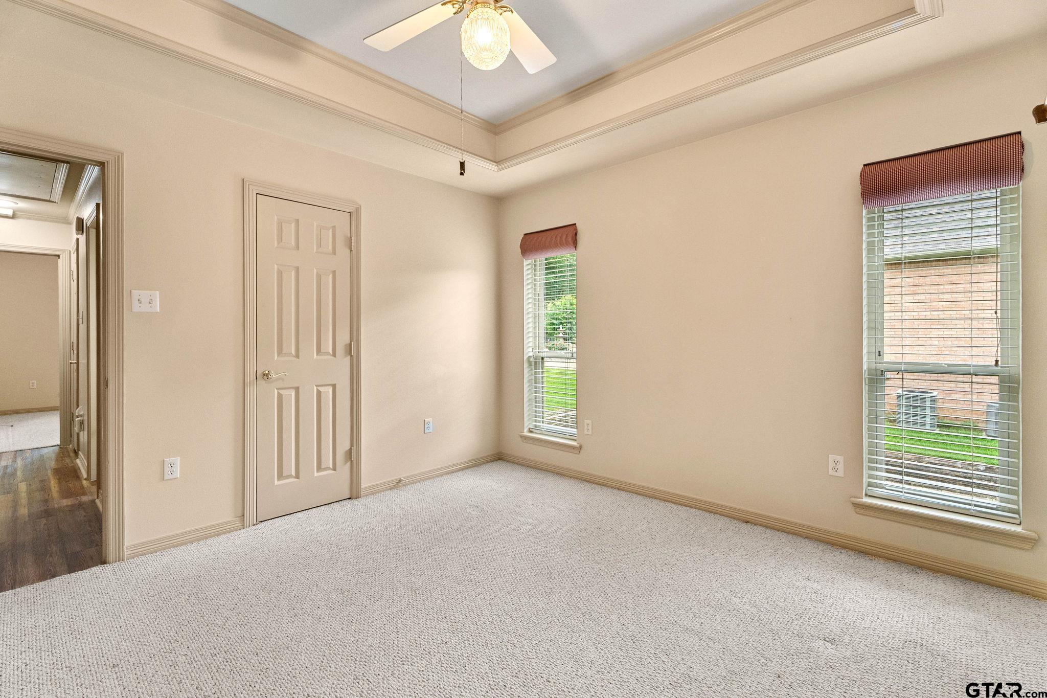3505 Lakemont Dr