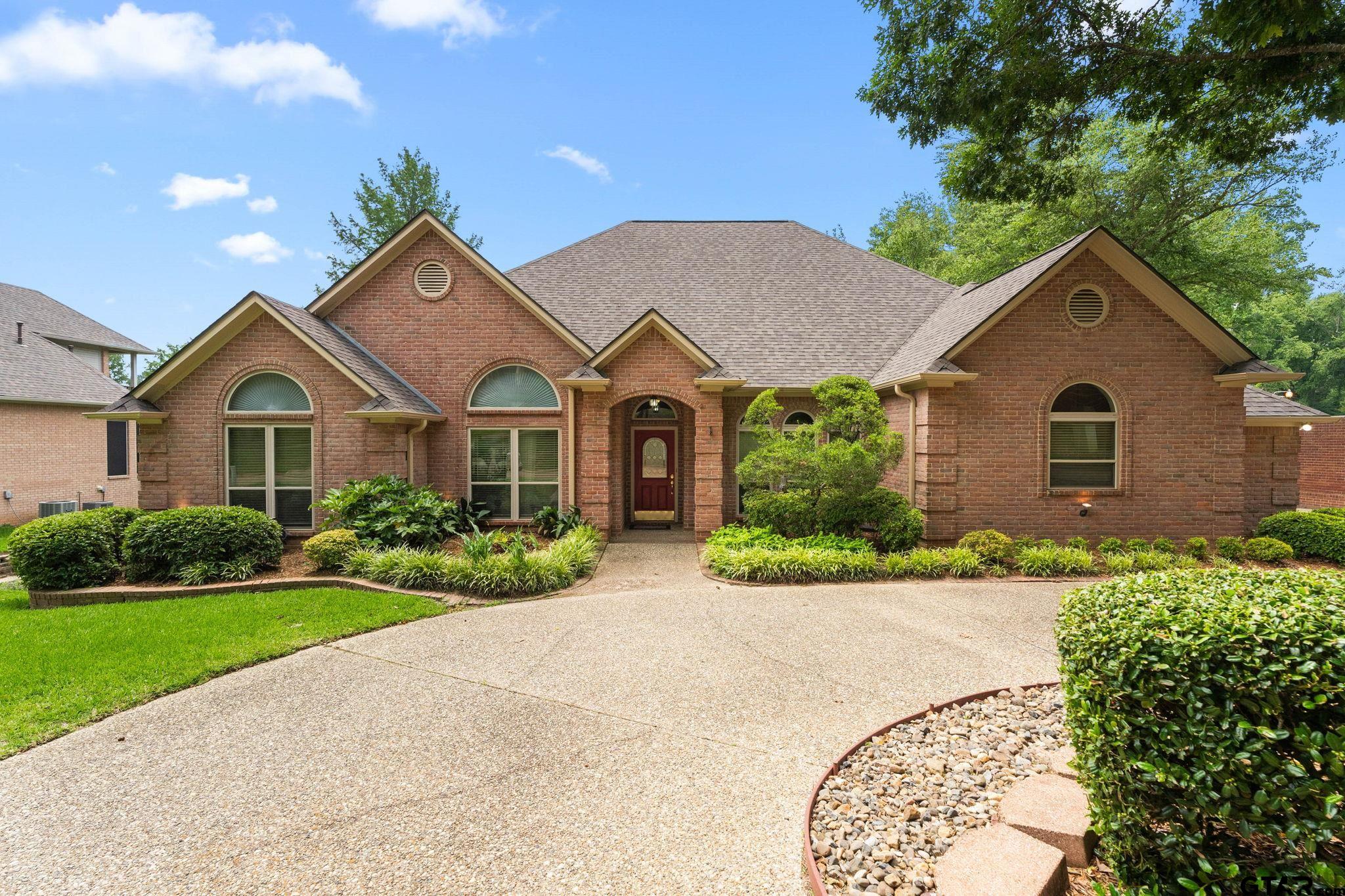 3505 Lakemont Dr