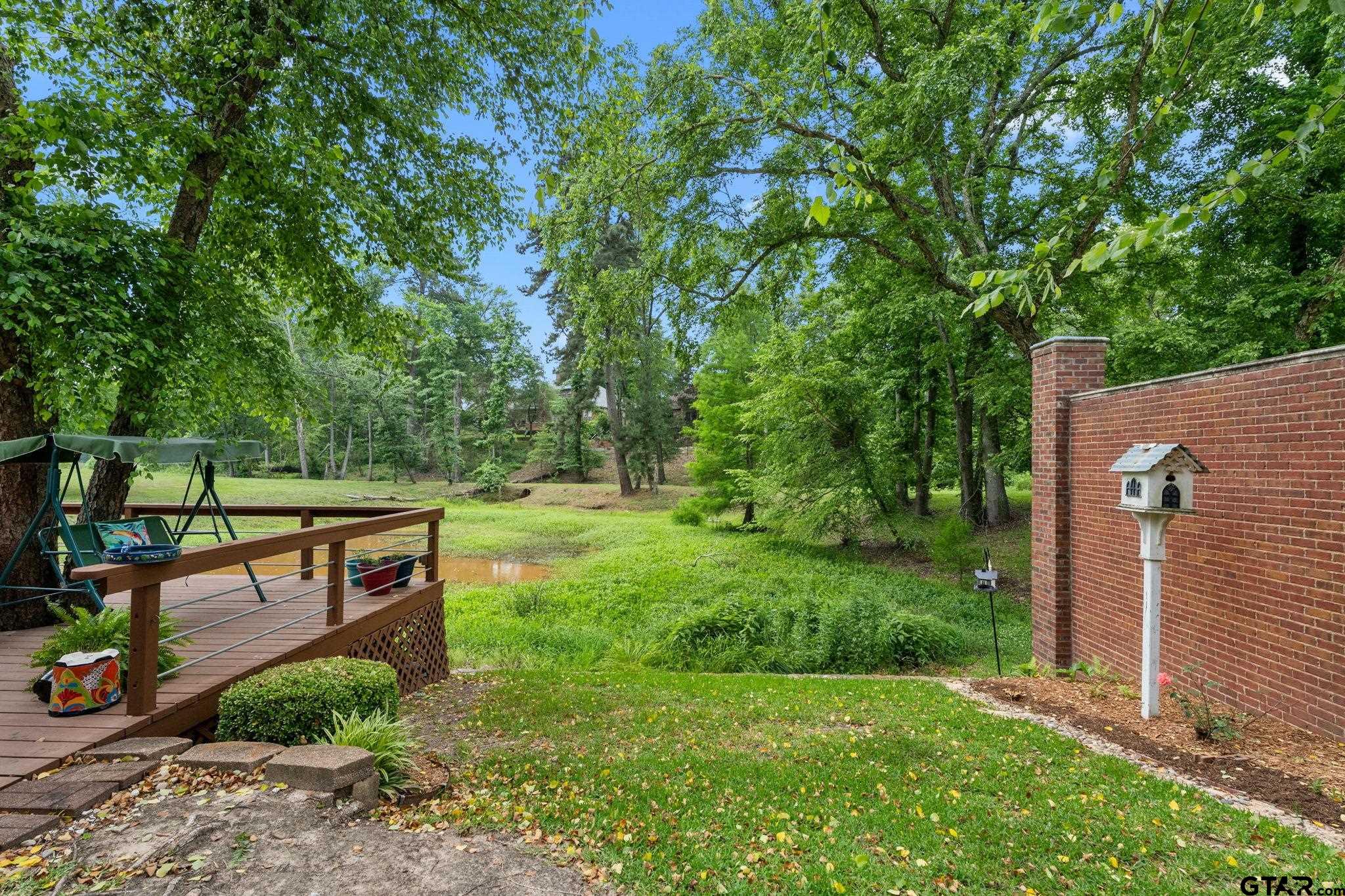 3505 Lakemont Dr