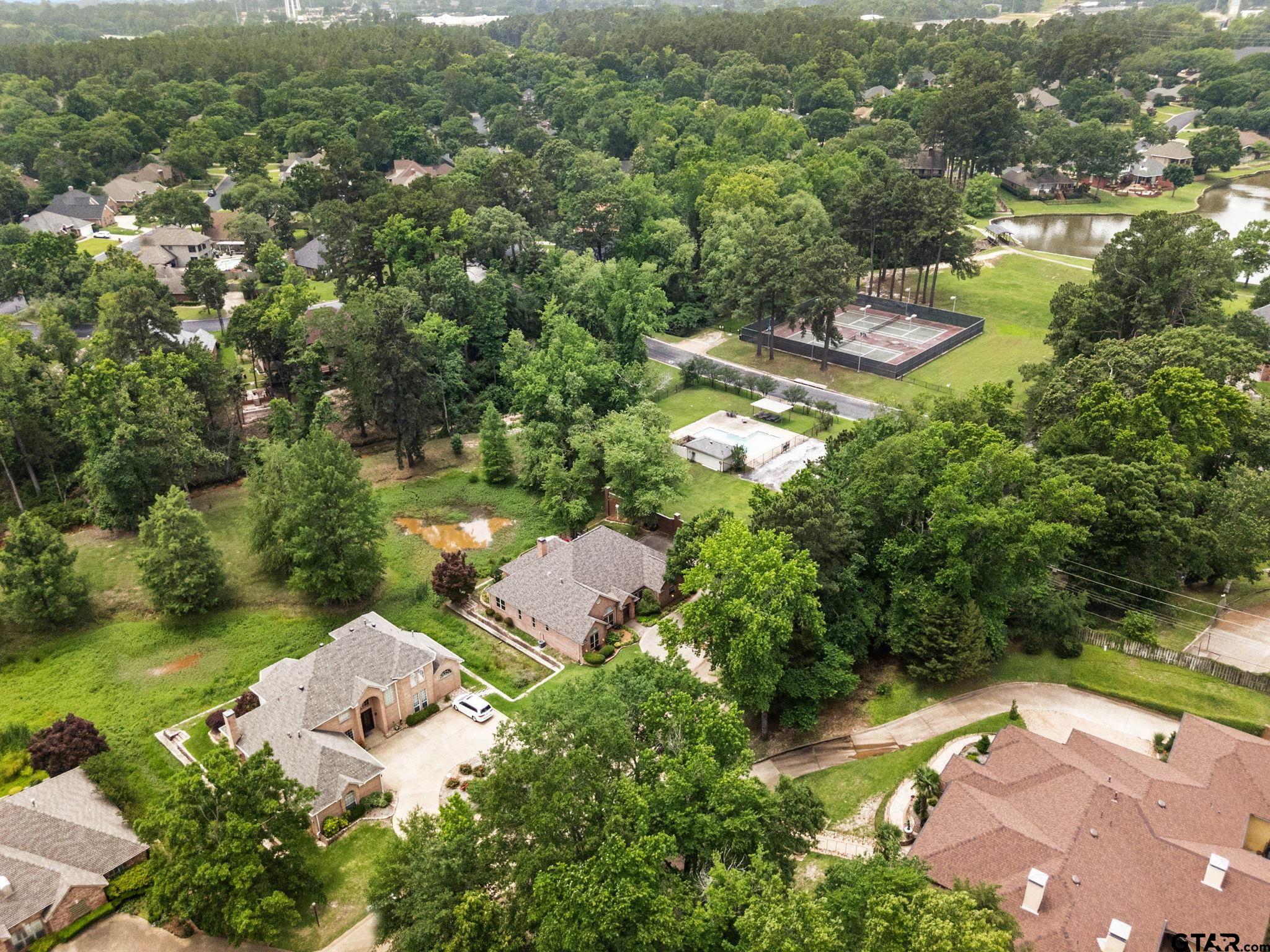 3505 Lakemont Dr