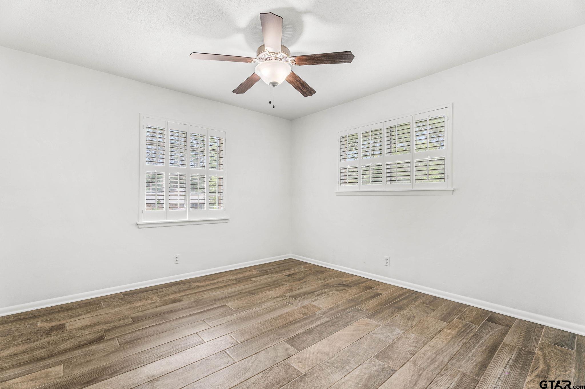 2101 Bernice Ave