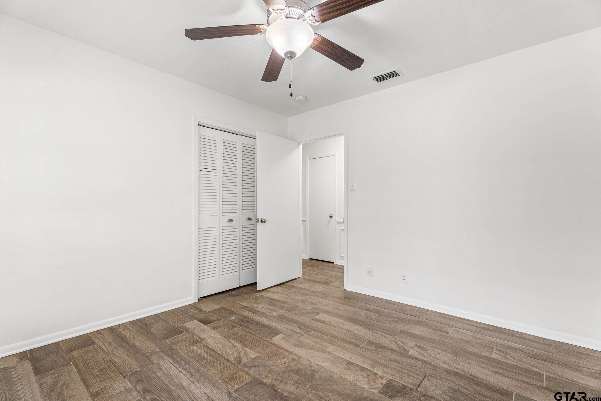 2101 Bernice Ave