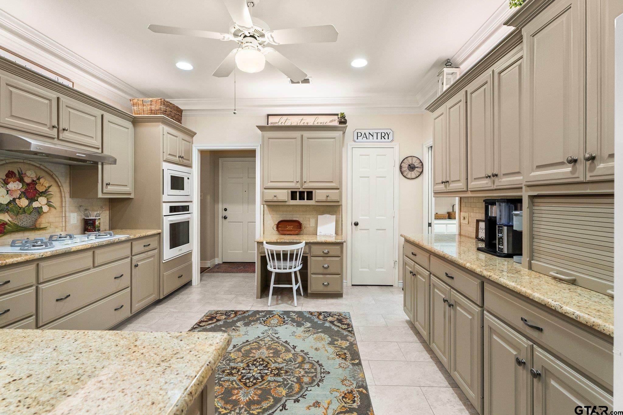 3403 Cripple Creek