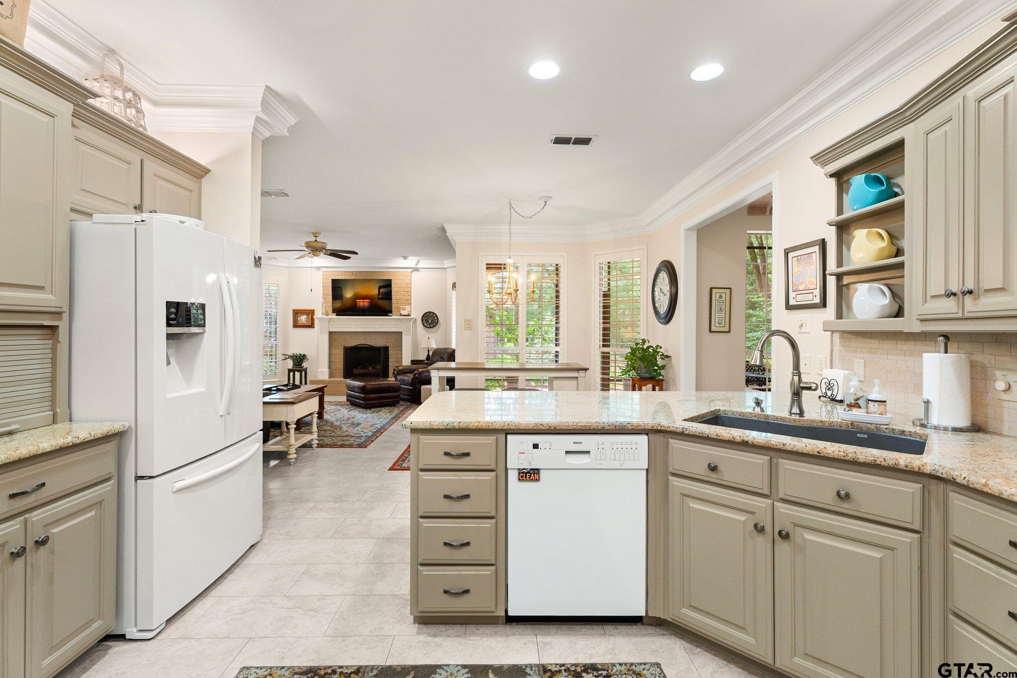 3403 Cripple Creek
