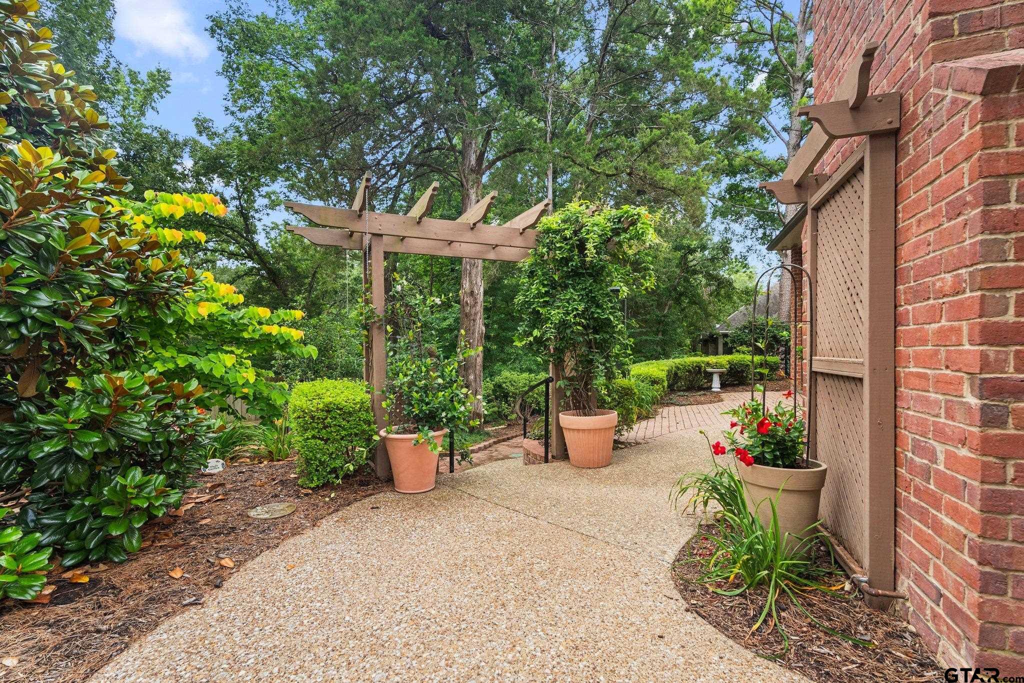 3403 Cripple Creek