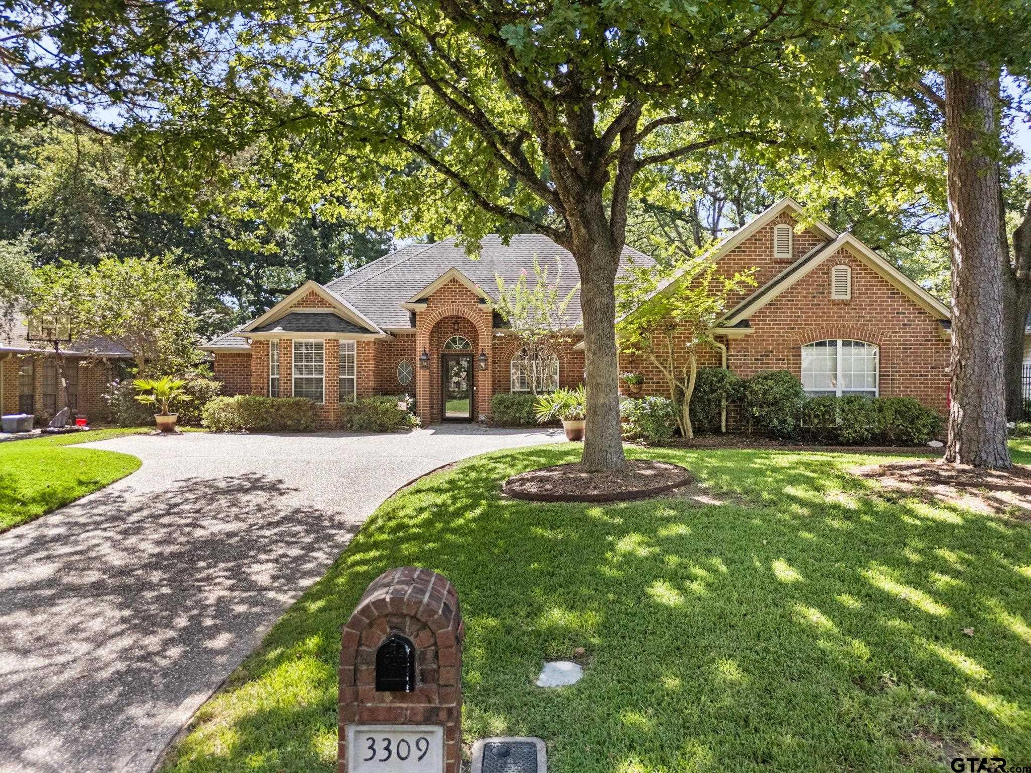 3309 Big Oak Dr.