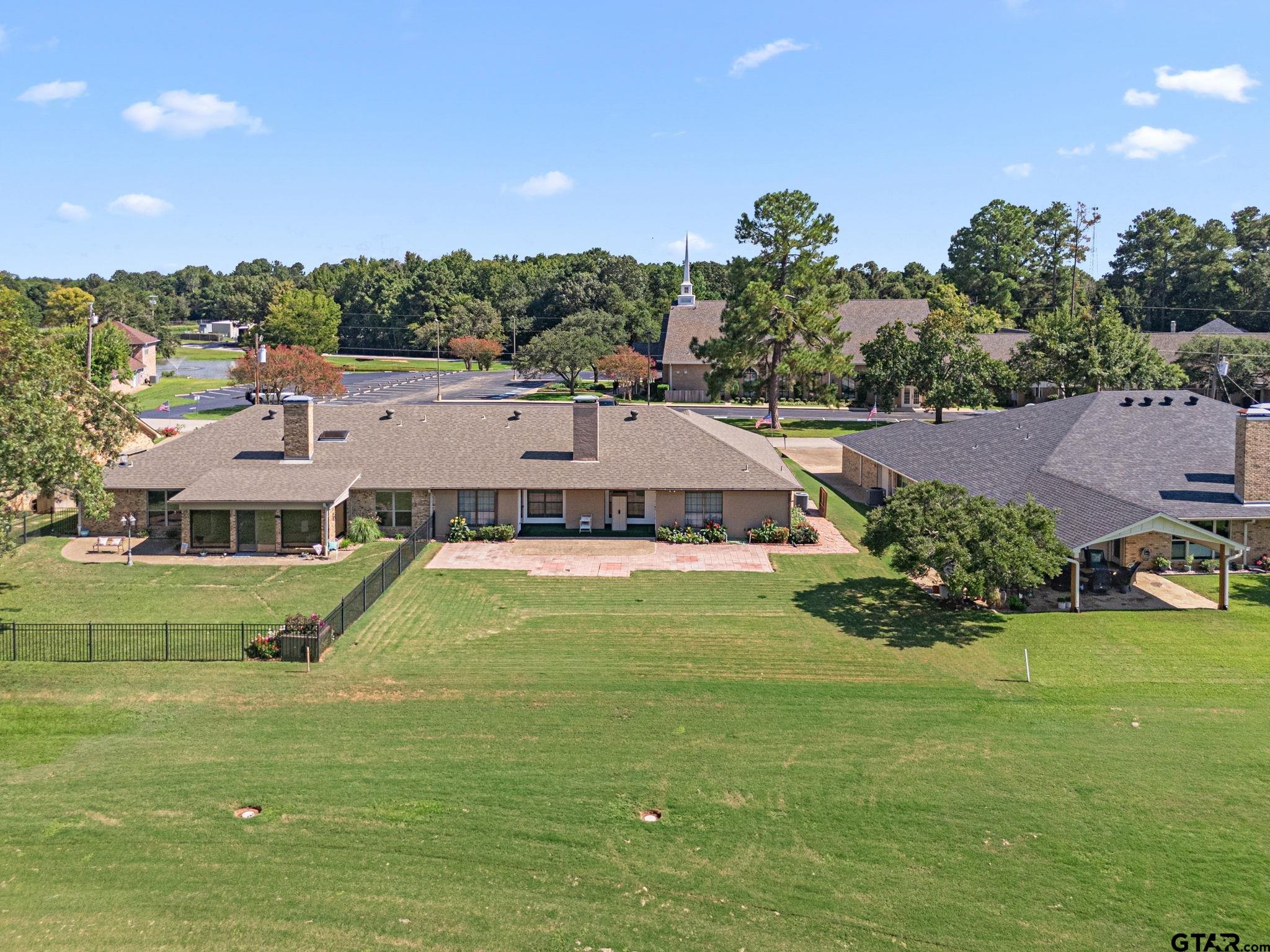 156 S Bay Dr.