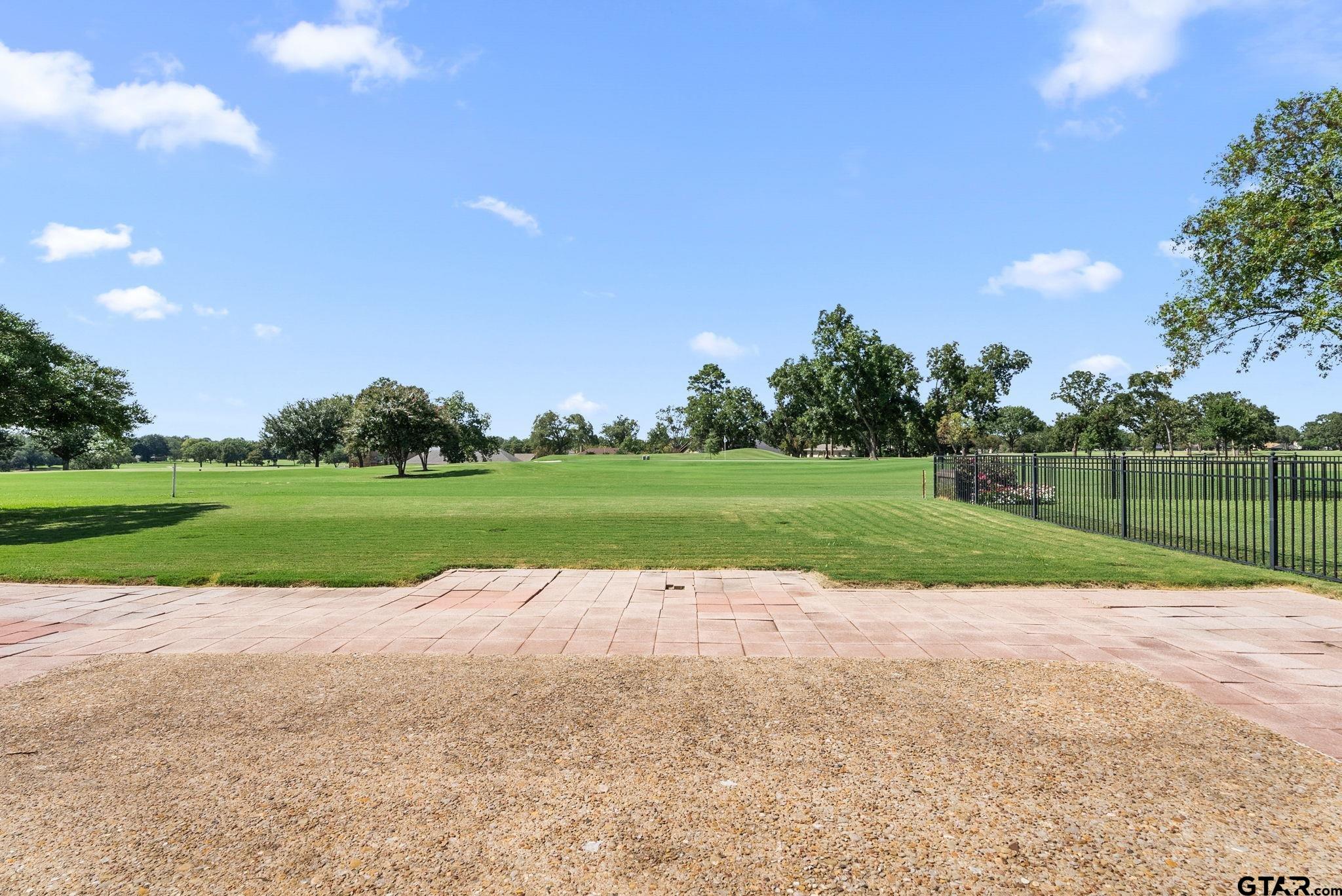 156 S Bay Dr.