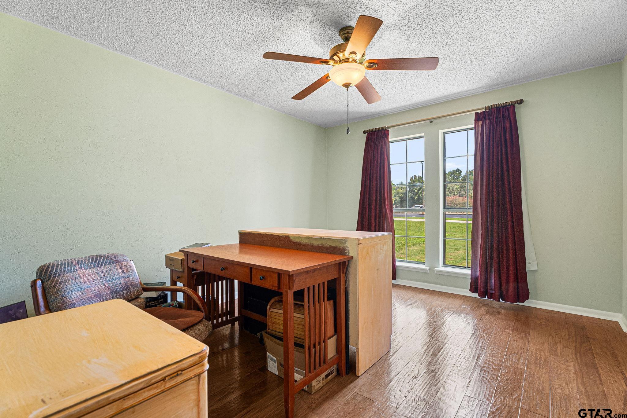 156 S Bay Dr.