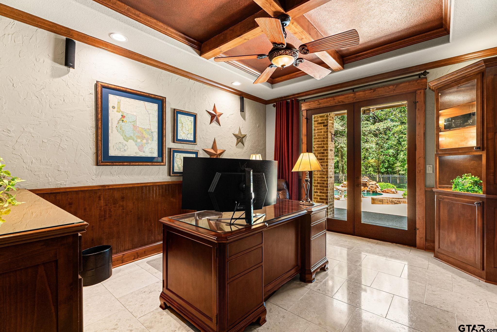 4380 Lazy Creek Dr.