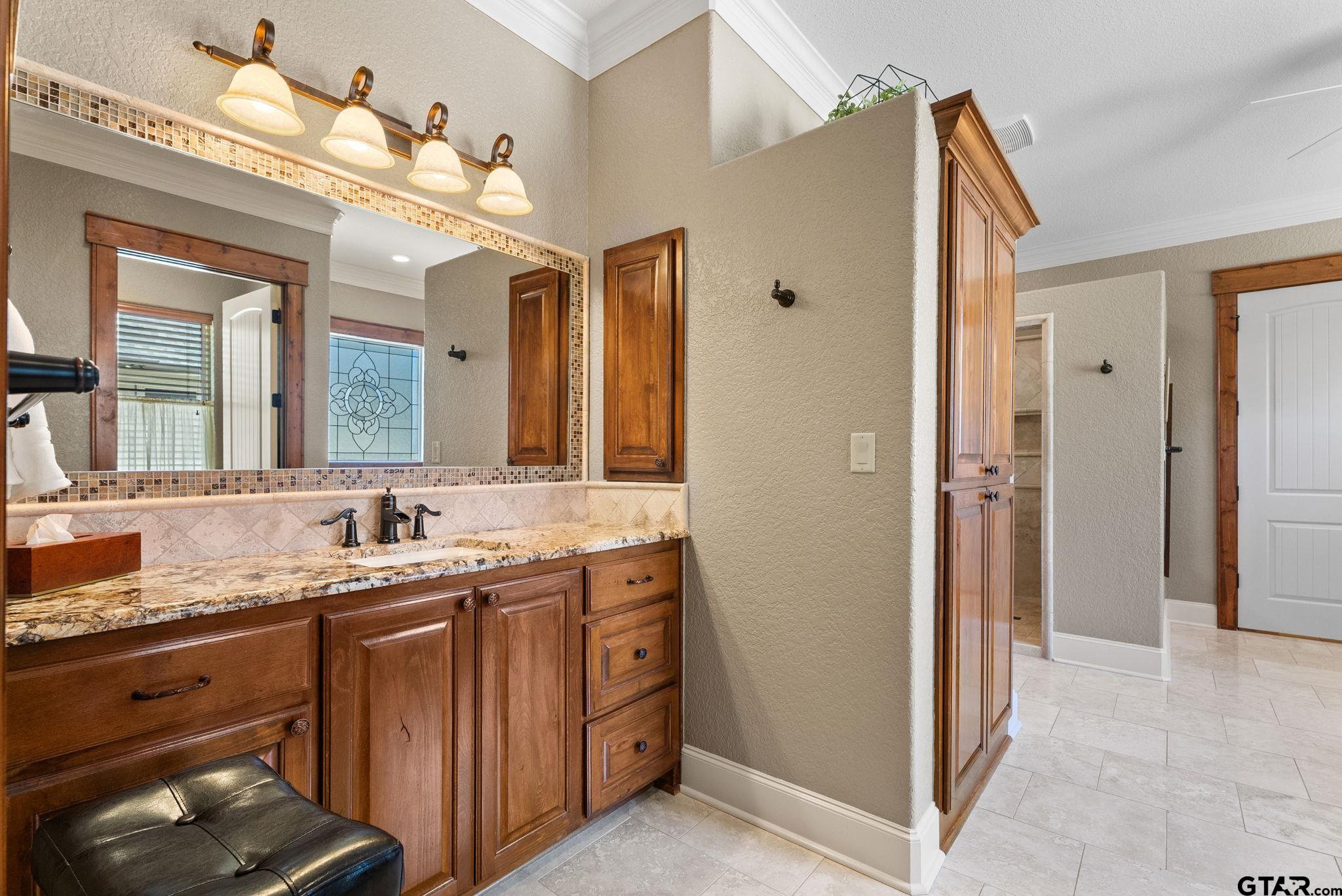 4380 Lazy Creek Dr.