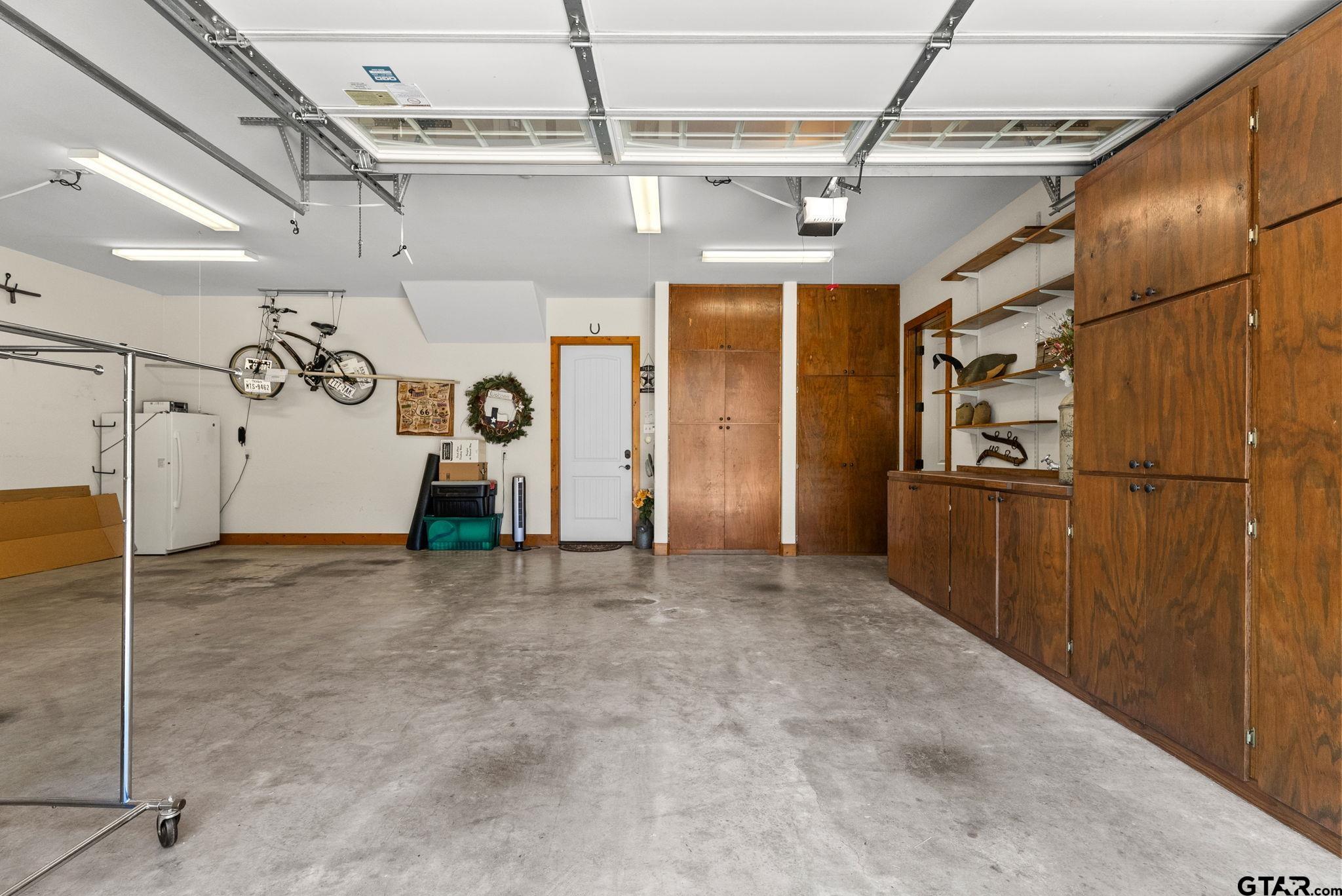 4380 Lazy Creek Dr.