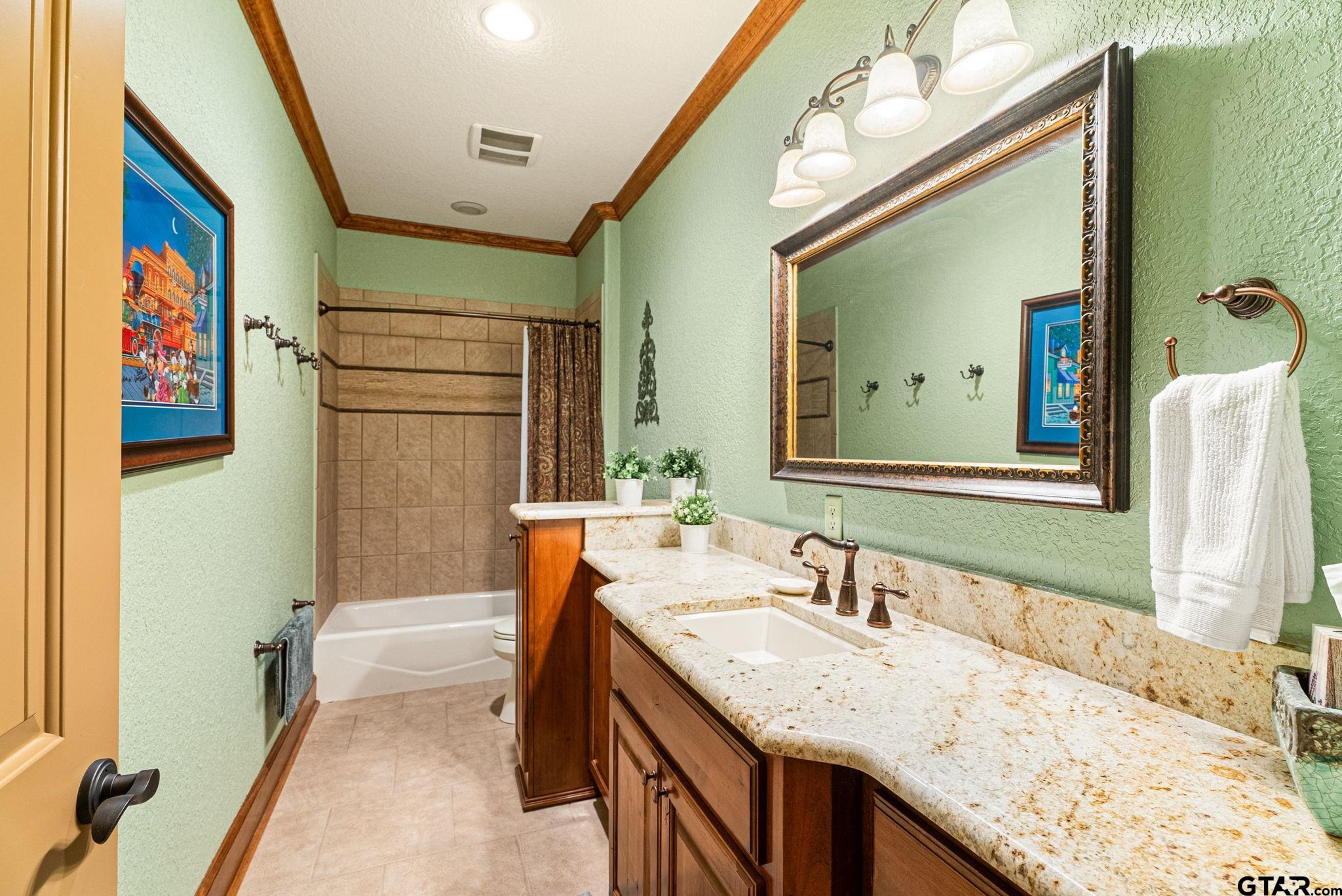 4380 Lazy Creek Dr.