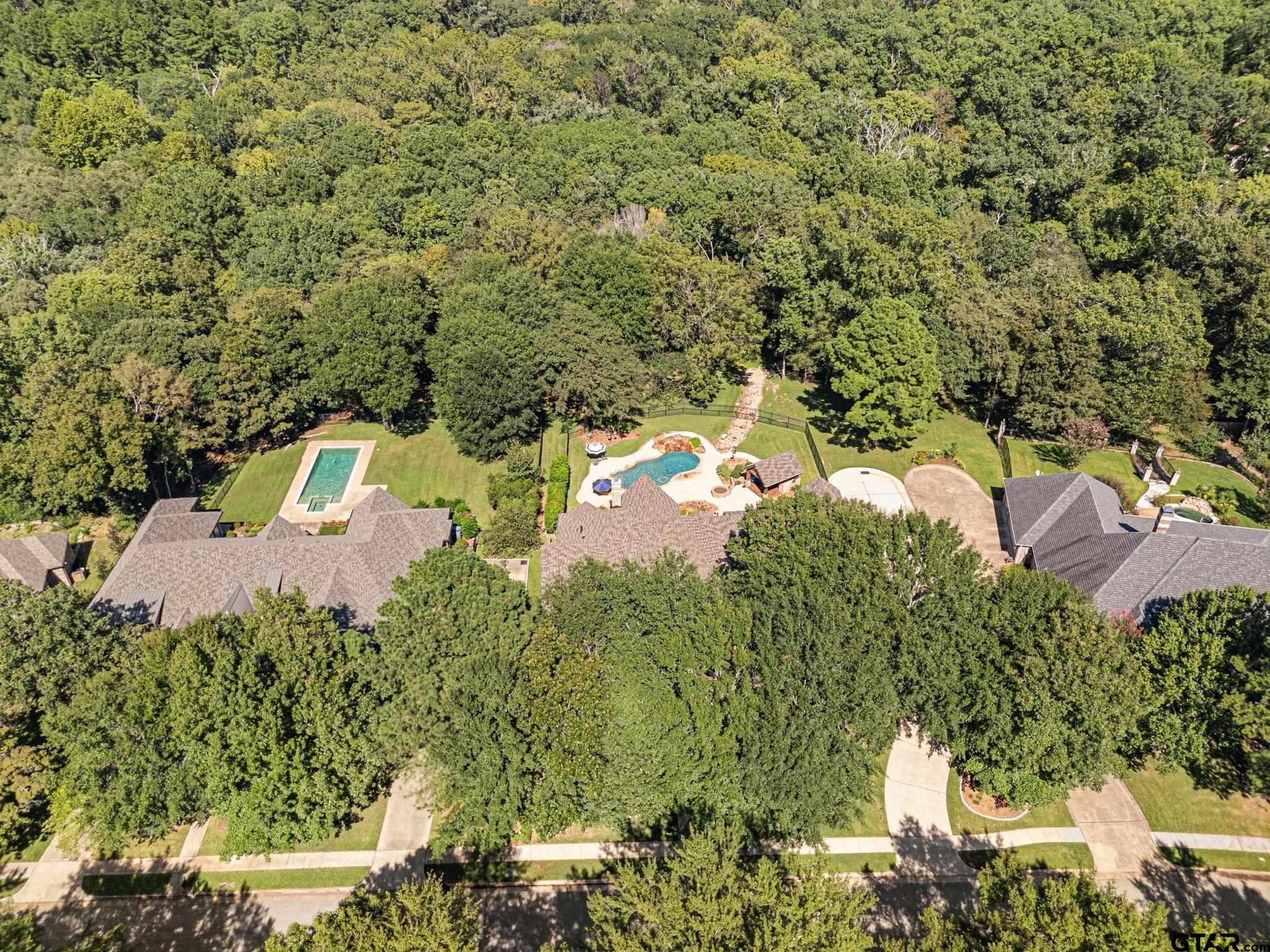 4380 Lazy Creek Dr.
