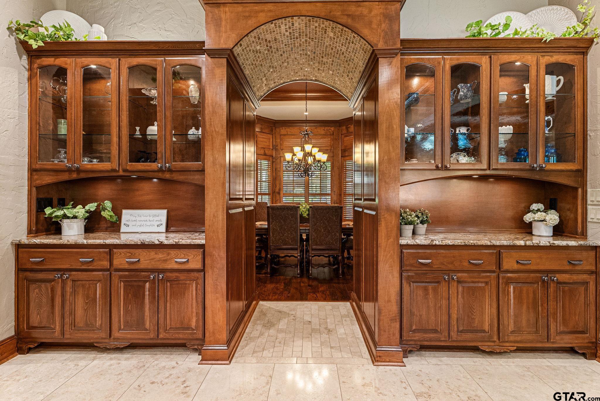 4380 Lazy Creek Dr.