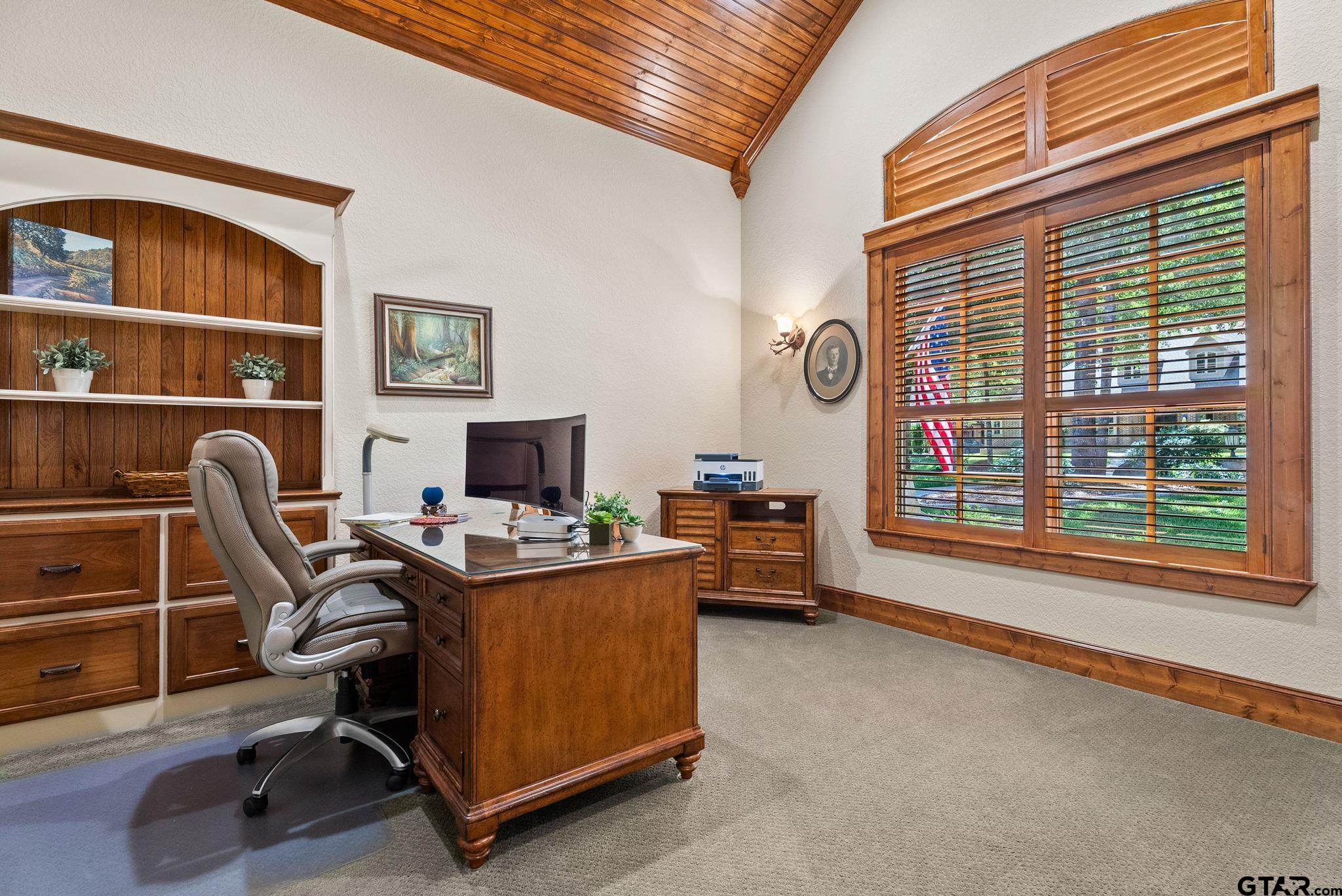 4380 Lazy Creek Dr.