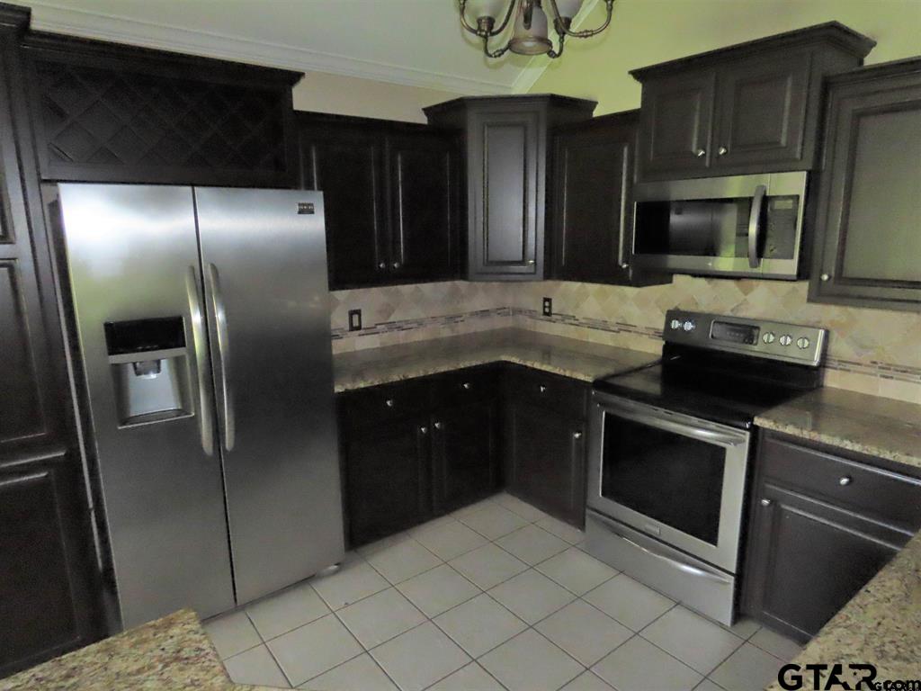 21206 Altuda Ln.