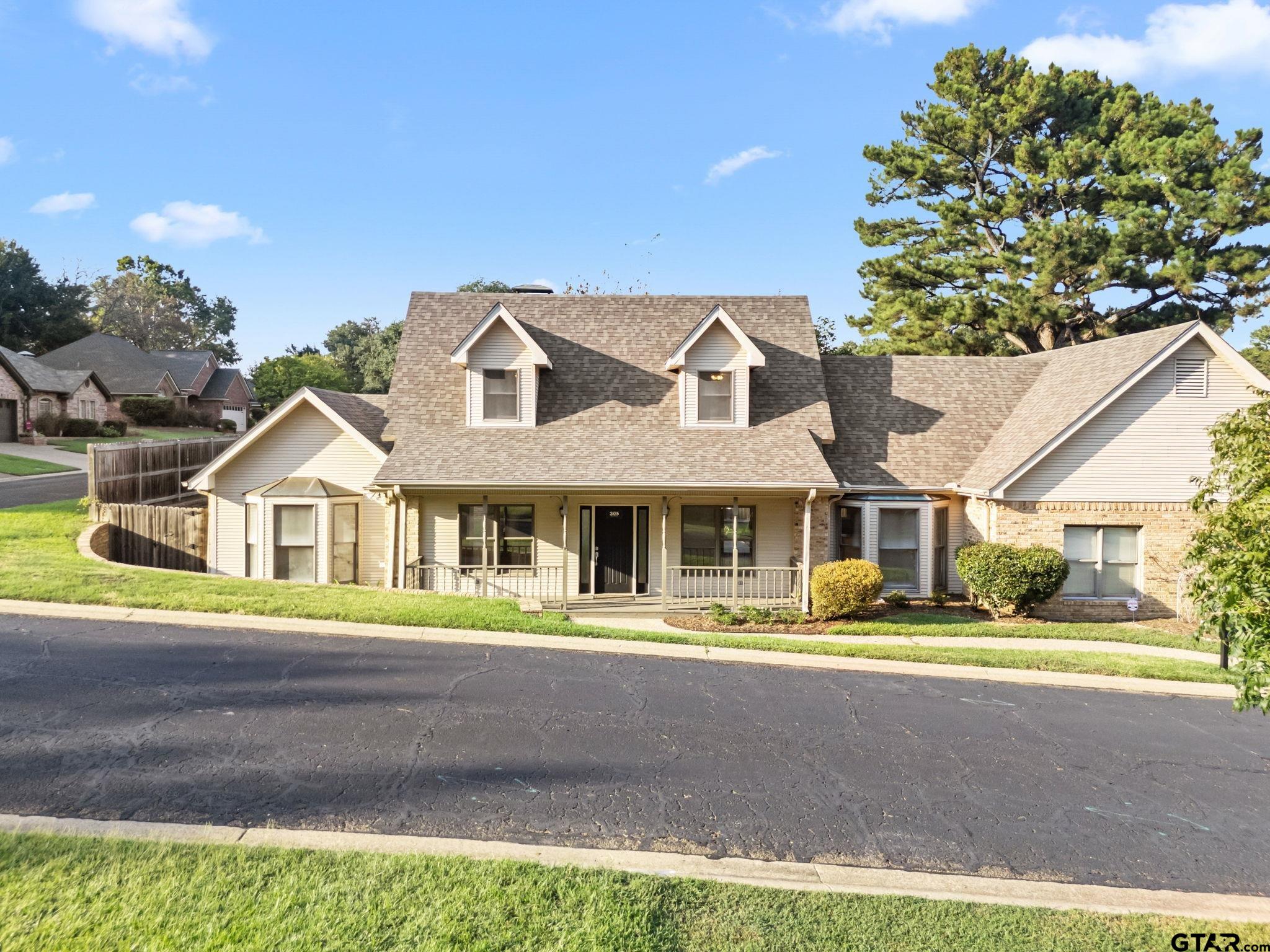 308 Canterbury Court