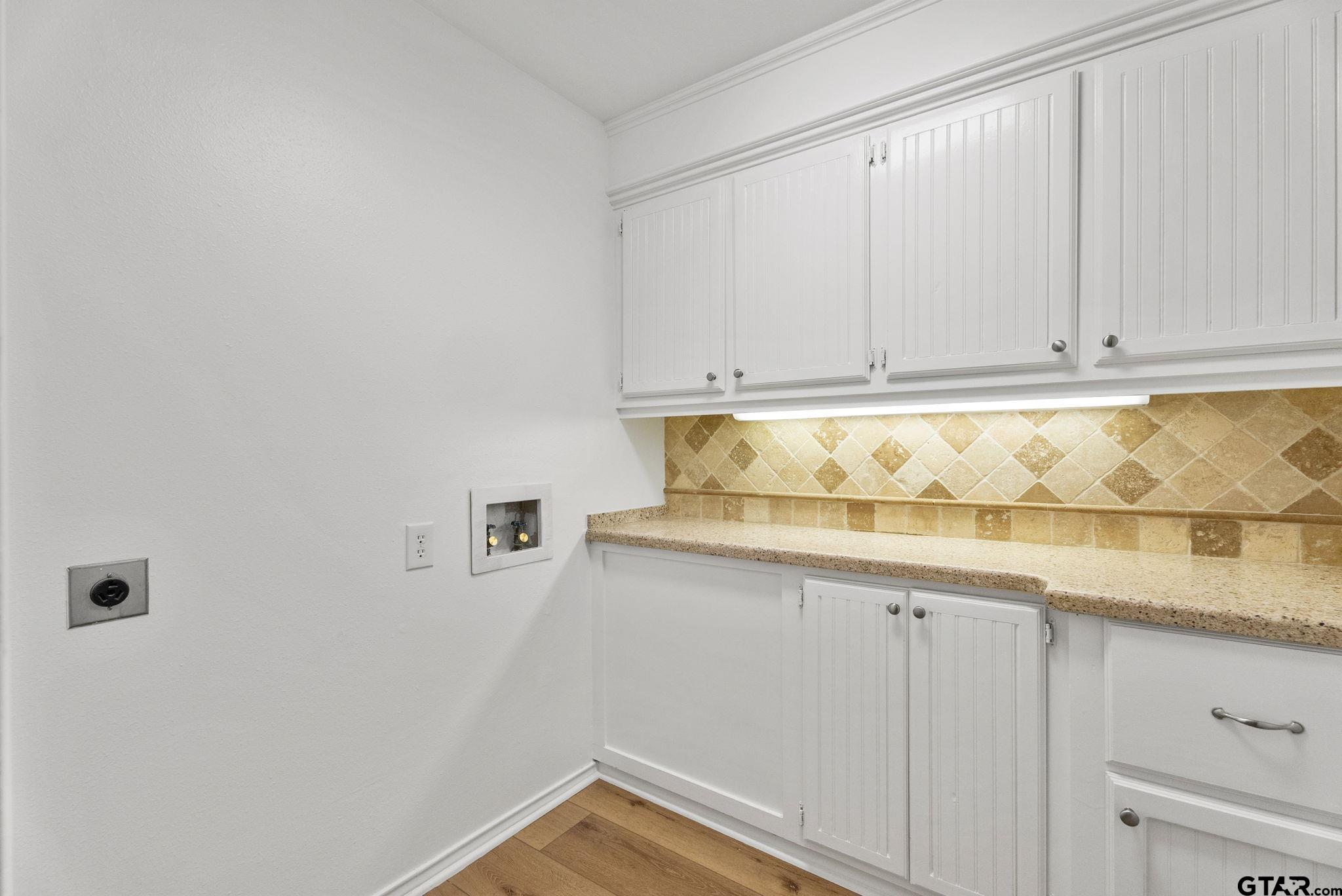 308 Canterbury Court